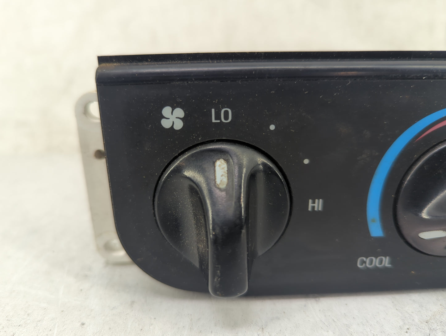 1999-2004 Ford F-150 Climate Control Module Temperature AC/Heater Replacement P/N:378 405 387 Fits OEM Used Auto Parts - Oem