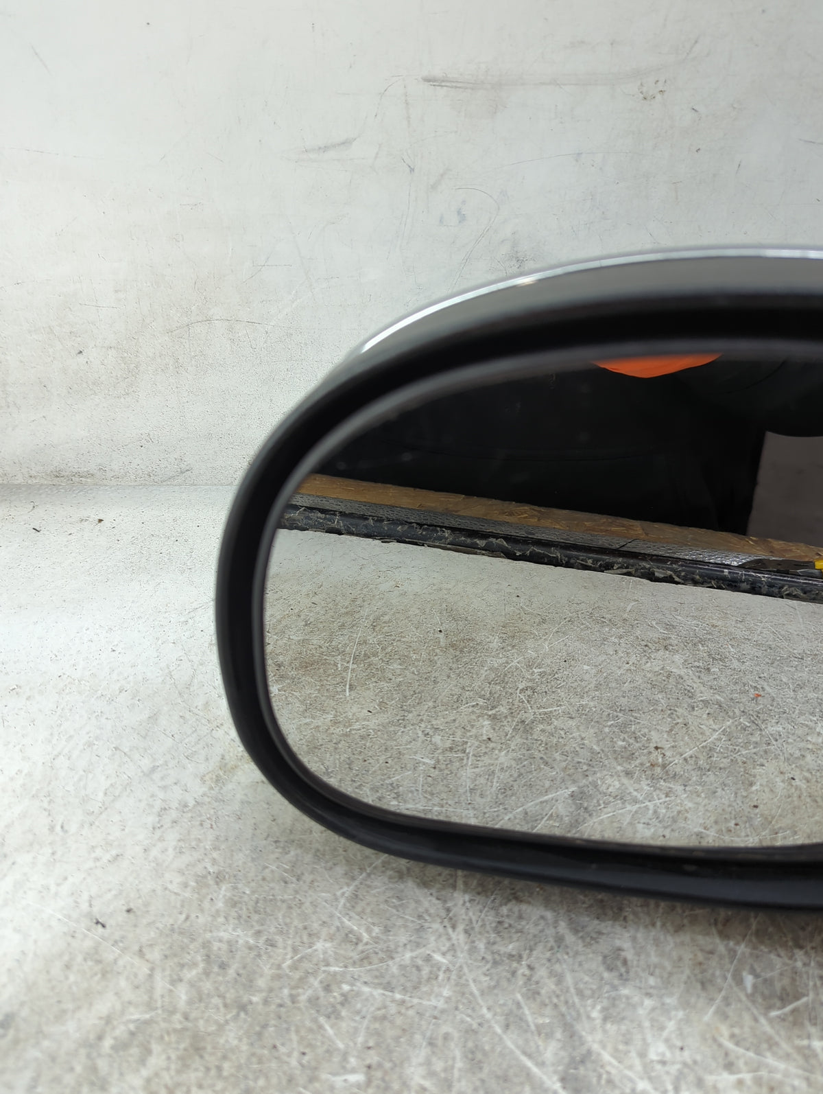 1998-2004 Ford F-150 Driver Side View Mirror - Left Door Mirror OEM Used - Oemusedautoparts1.com