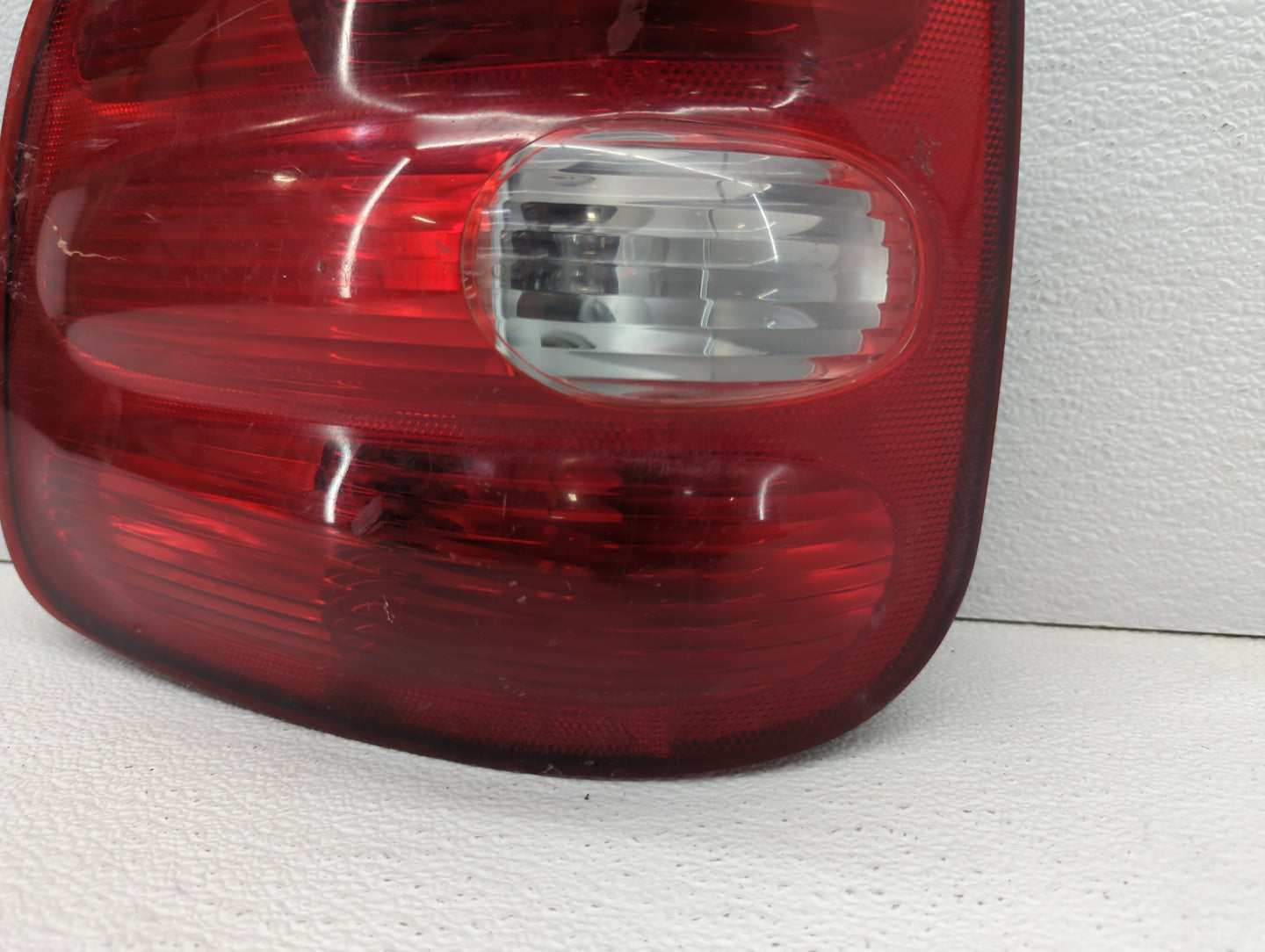 2002 Ford F-150 Tail Light Assembly Driver Left OEM P/N:F75B-13B505-B Fits OEM Used Auto Parts - Oemusedautoparts1.com