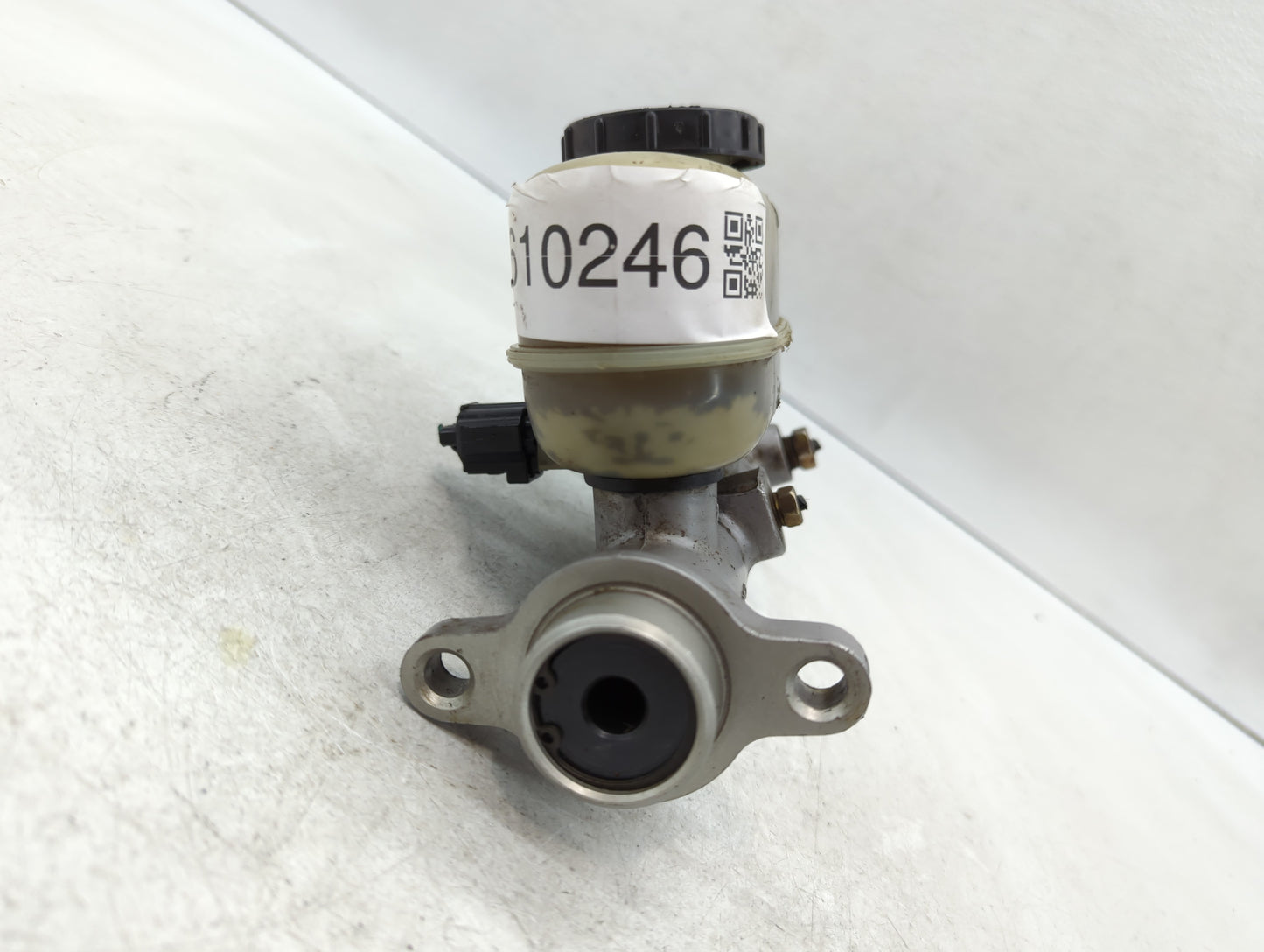 2002-2003 Ford F-150 Brake Master Cylinder - Oemusedautoparts1.com