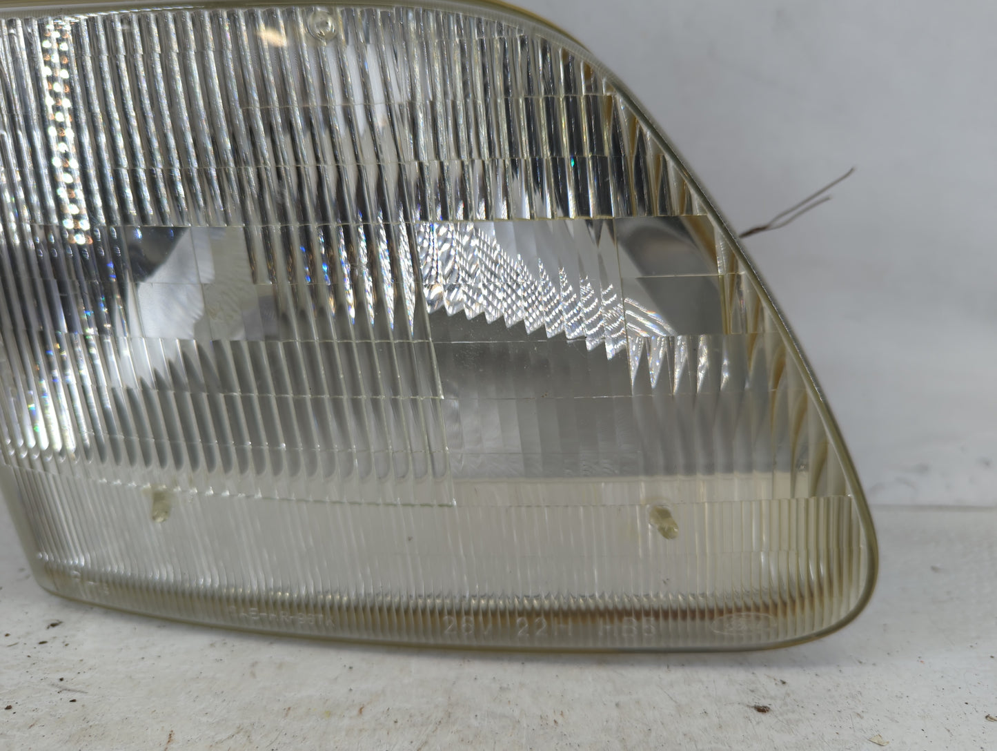 1997-2003 Ford F-150 Passenger Right Oem Head Light Headlight Lamp - Oemusedautoparts1.com