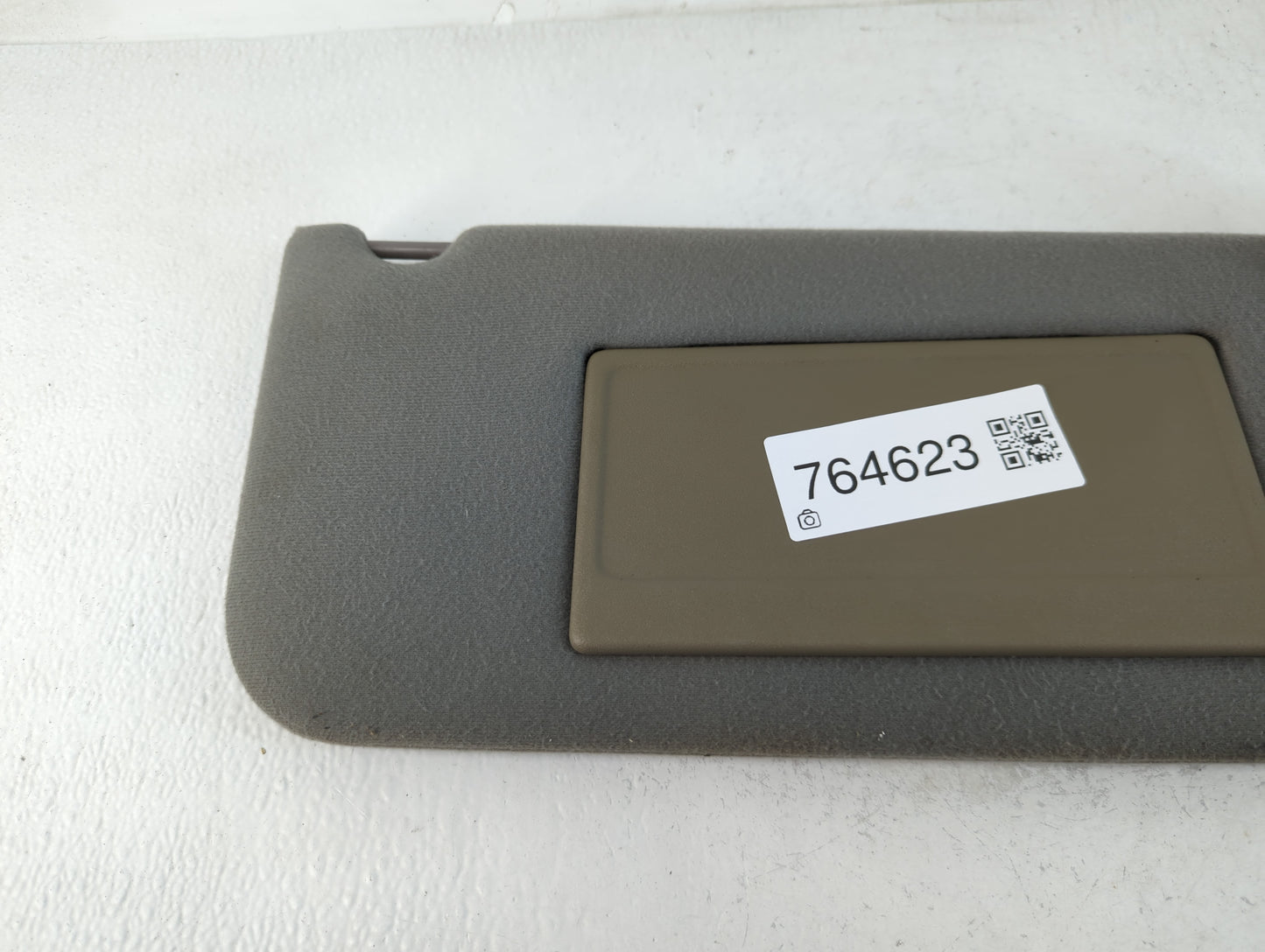 2002-2004 Ford F-150 Sun Visor Shade Replacement Passenger Right Mirror Fits Fits 2002 2003 2004 OEM Used Auto Parts - Oemus