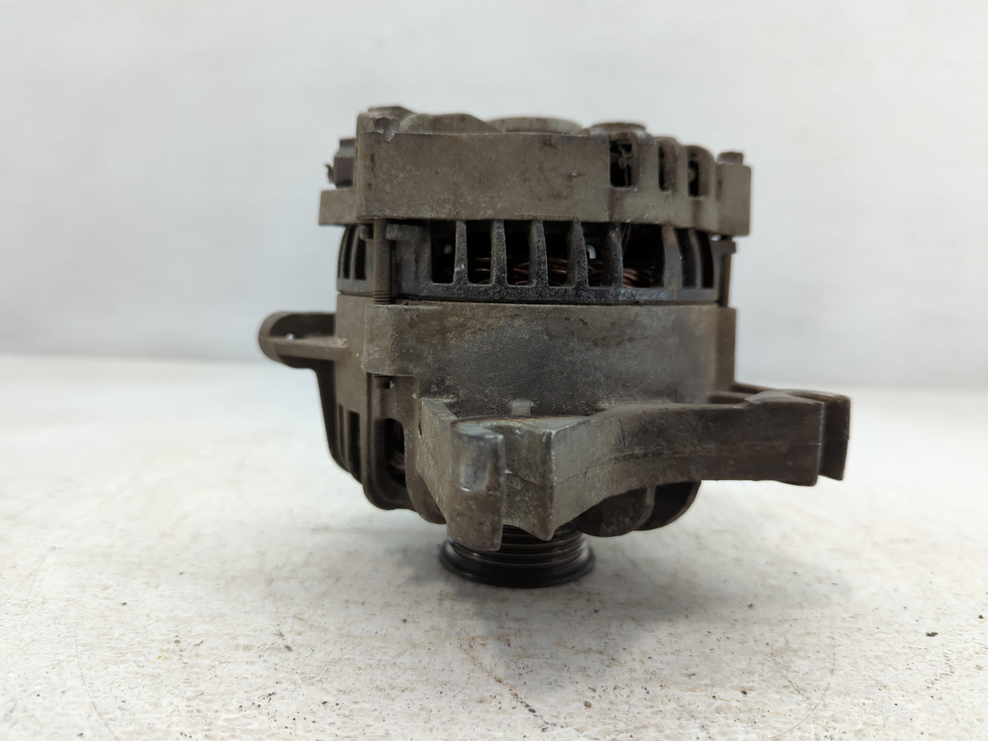 2002-2003 Ford F-250 Super Duty Alternator Replacement Generator Charging Assembly Engine OEM P/N:01121906 2C3U-AB Fits OEM 