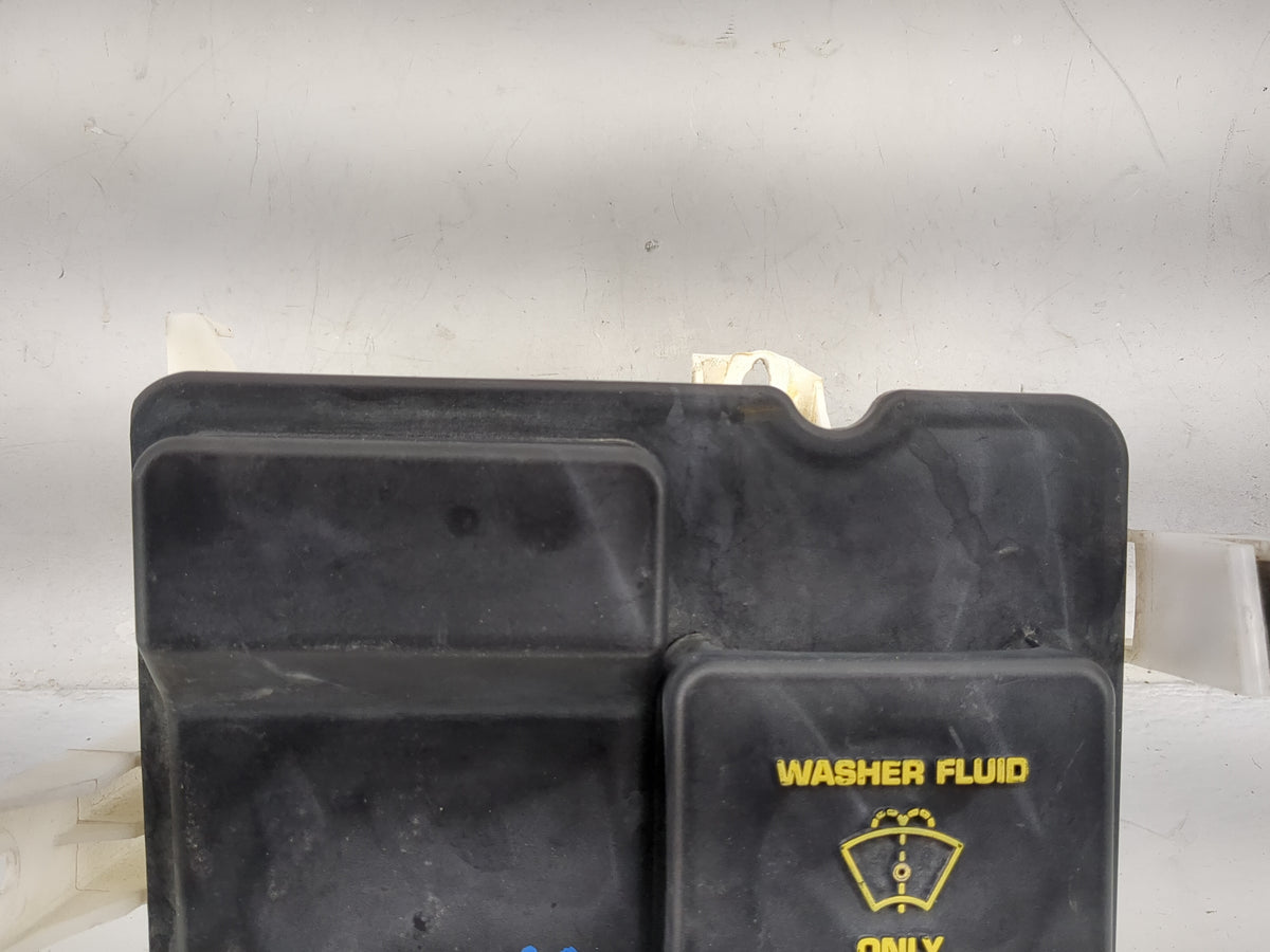 2002 Ford F150 Windshield Washer Fluid Reservoir Bottle Oem - Oemusedautoparts1.com