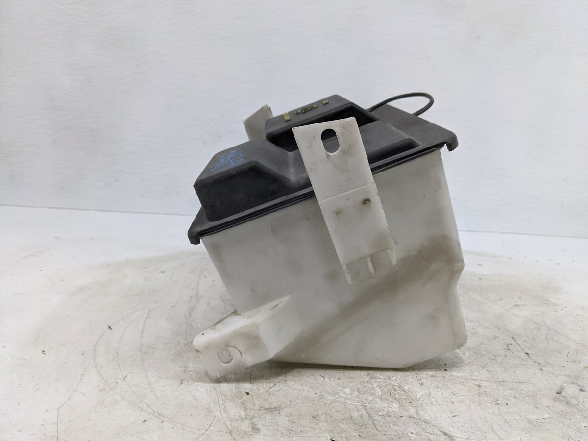 Ford F150 Windshield Washer Fluid Reservoir Bottle Oem 1515781 - Oemusedautoparts1.com