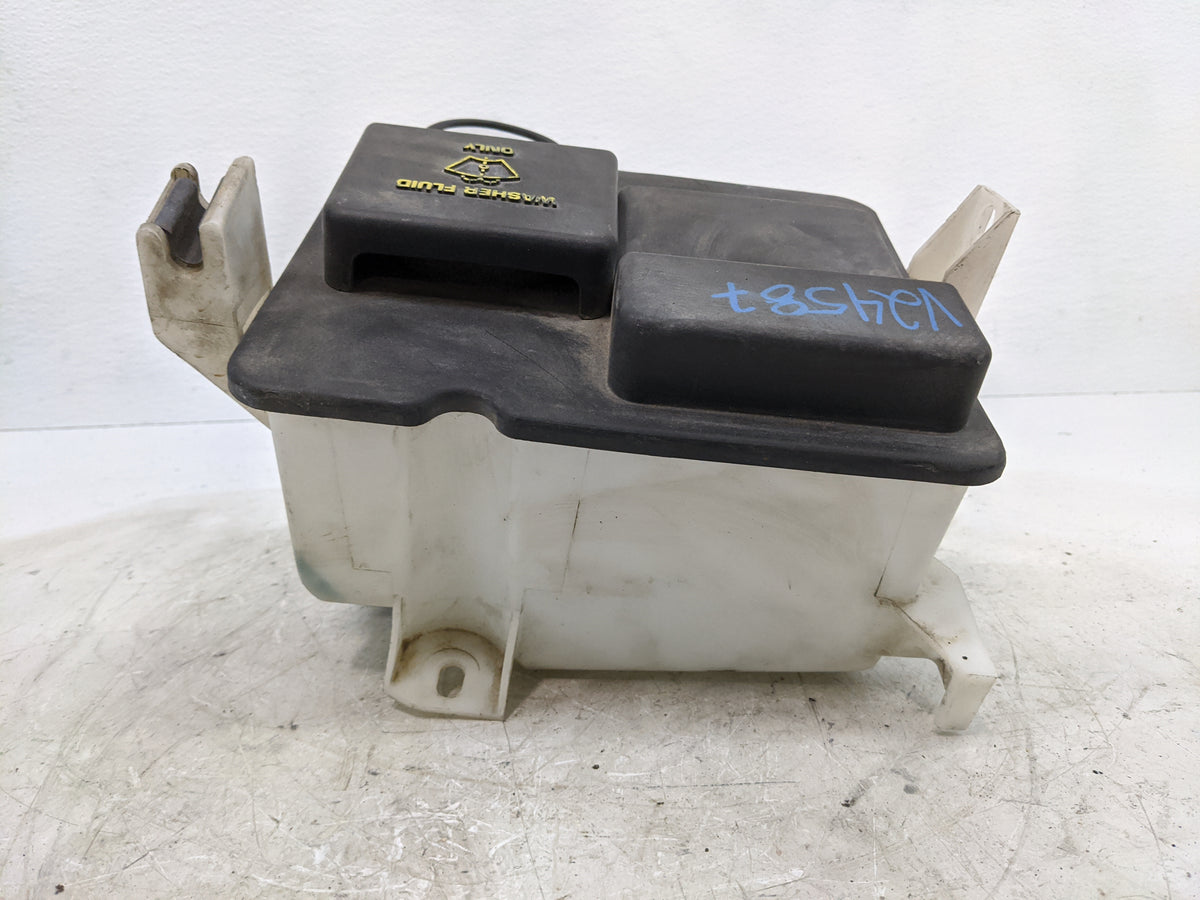 Ford F150 Windshield Washer Fluid Reservoir Bottle Oem 1515781 - Oemusedautoparts1.com