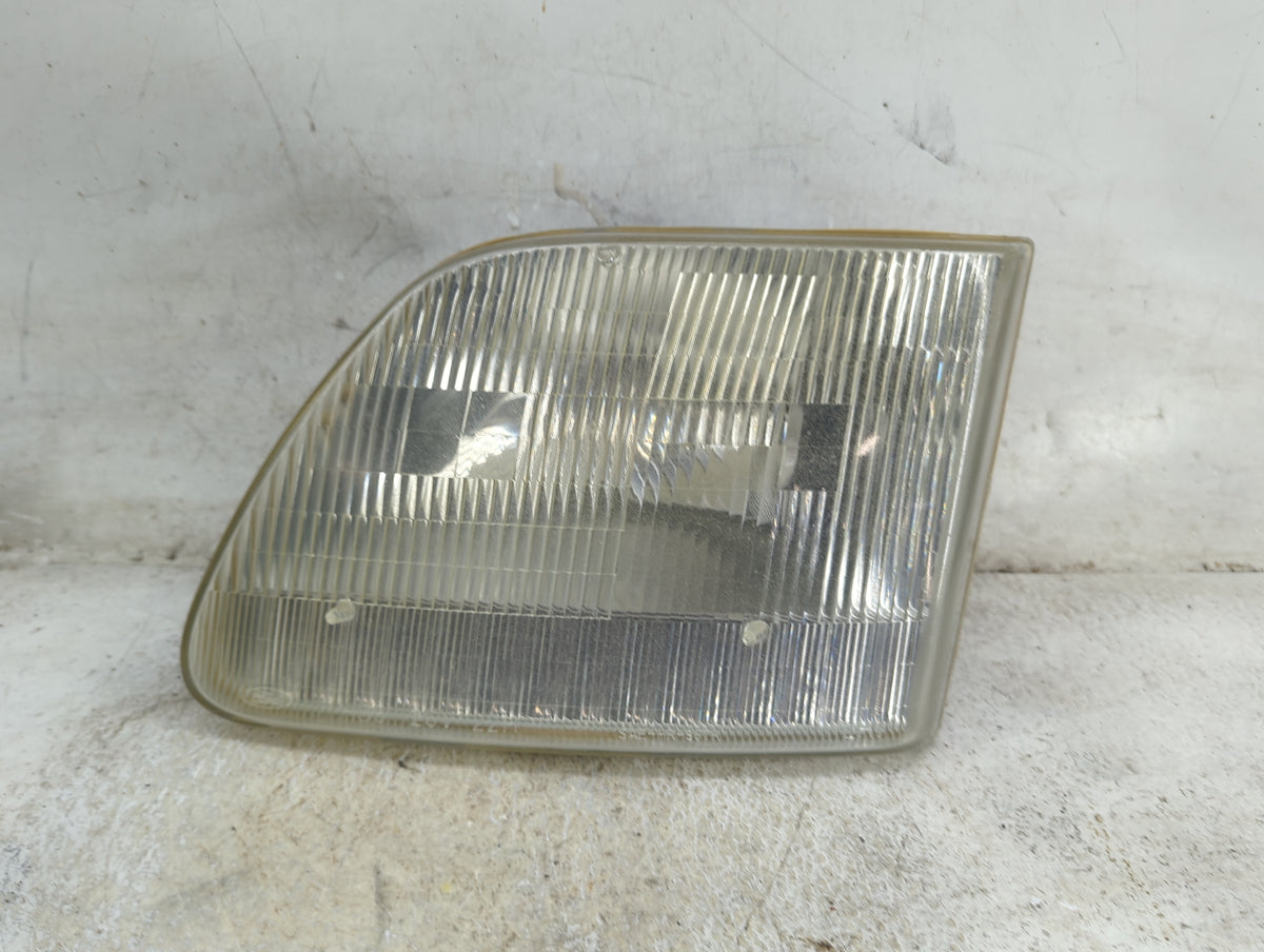 Ford F150 Driver Left Oem Head Light Headlight Lamp - Oemusedautoparts1.com
