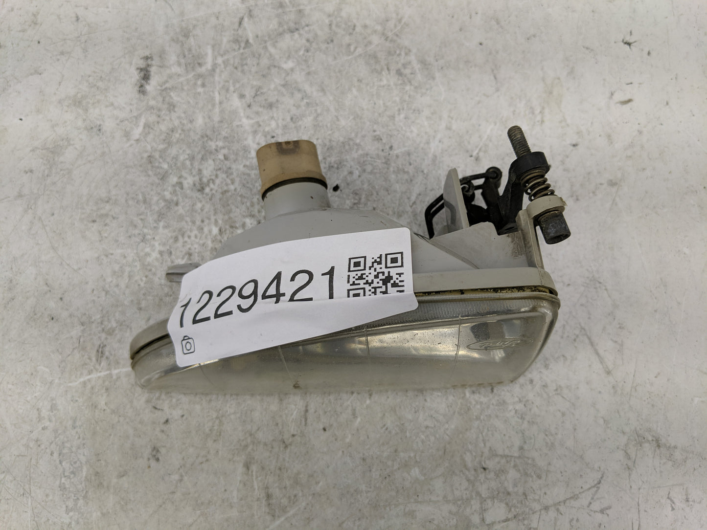 2000-2004 Ford Focus Driver Left Oem Front Light Lamp - Oemusedautoparts1.com