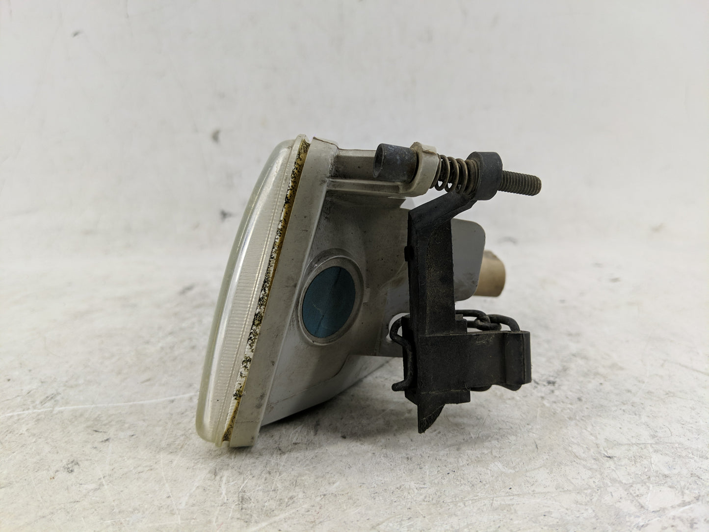 2000-2004 Ford Focus Driver Left Oem Front Light Lamp - Oemusedautoparts1.com