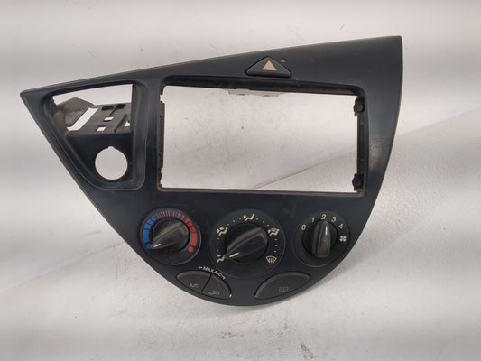 2000-2007 Ford Focus Climate Control Module Temperature AC/Heater Replacement P/N:44ZG-2445 Fits OEM Used Auto Parts - Oemus