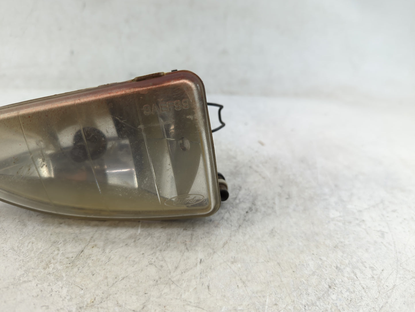 2000-2004 Ford Focus Passenger Right Oem Front Light Lamp - Oemusedautoparts1.com