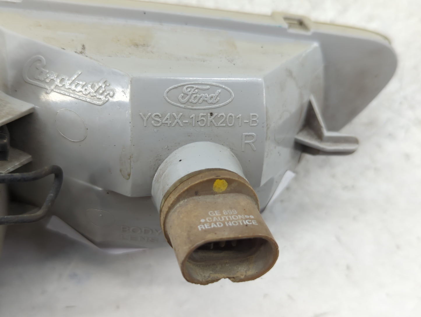 2000-2004 Ford Focus Passenger Right Oem Front Light Lamp - Oemusedautoparts1.com