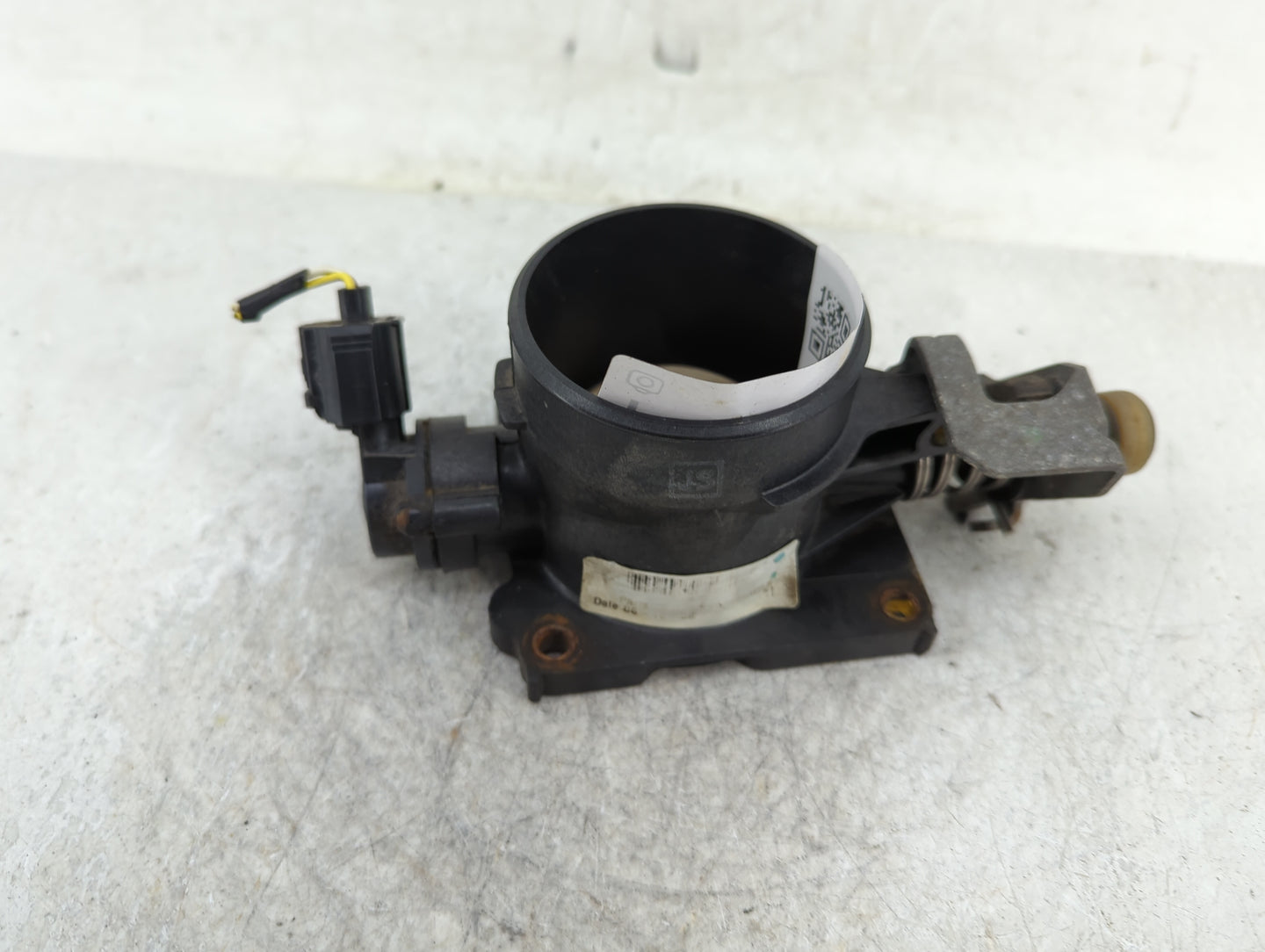 2002-2004 Ford Focus Throttle Body Fits Fits 2002 2003 2004 OEM Used Auto Parts - Oemusedautoparts1.com