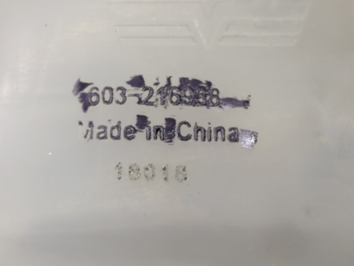 2000-2004 Ford Focus Windshield Washer Fluid Reservoir Bottle Oem - Oemusedautoparts1.com