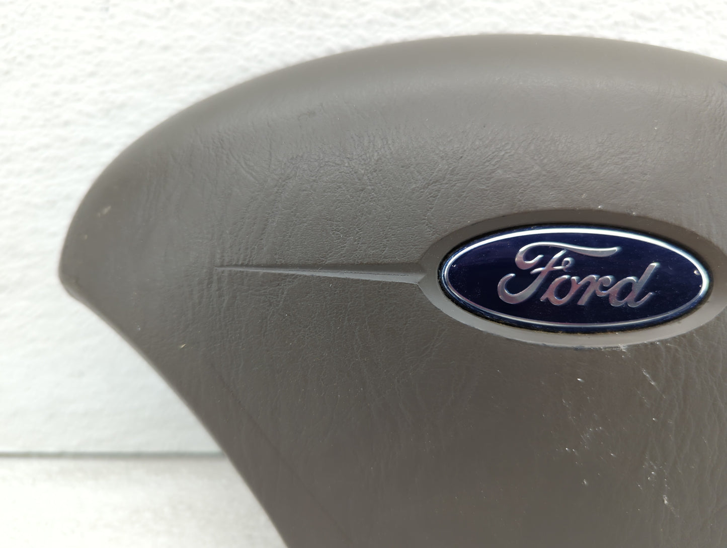 2014 Ford Focus Air Bag Driver Left Steering Wheel Mounted P/N:A042885 Fits OEM Used Auto Parts - Oemusedautoparts1.com