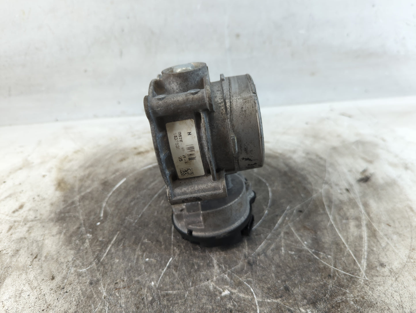2010-2012 Ford Fusion Throttle Body P/N:DS7E-9B###-A
1432530 Fits Fits 2009 2010 2011 2012 OEM Used Auto Parts - Oemusedauto