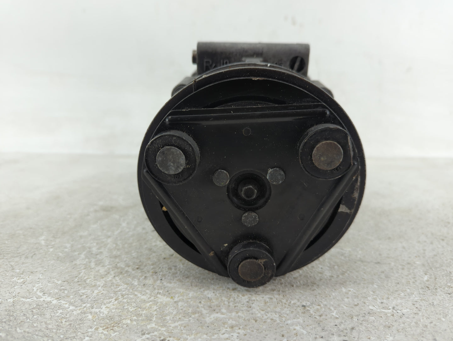 2002 Ford Mondeo Alternator Replacement Generator Charging Assembly Engine OEM P/N:2200TDCI Fits OEM Used Auto Parts - Oemus