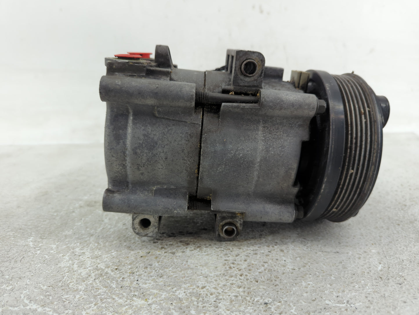 2002 Ford Mondeo Alternator Replacement Generator Charging Assembly Engine OEM P/N:2200TDCI Fits OEM Used Auto Parts - Oemus