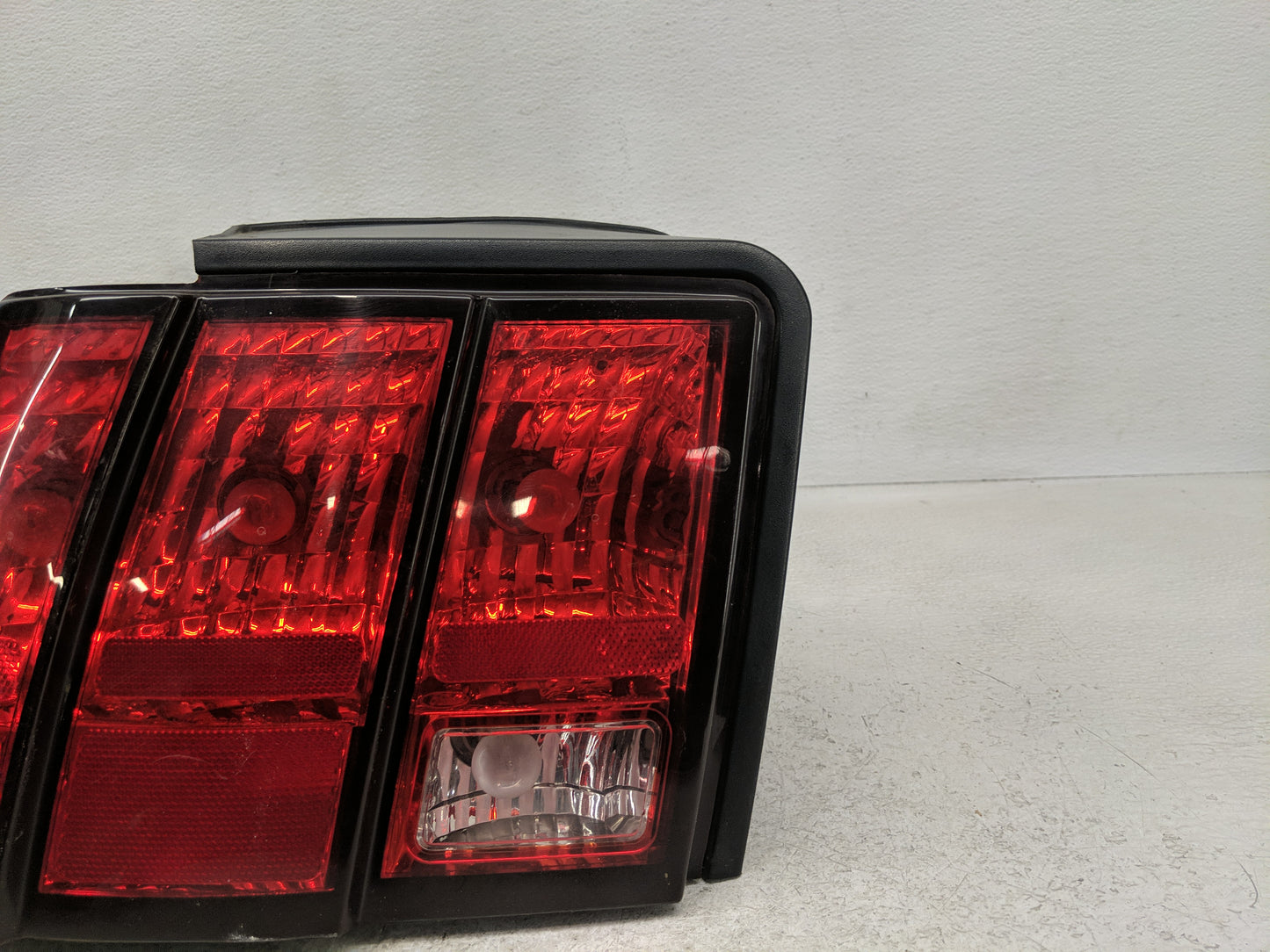1999-2004 Ford Mustang Tail Light Assembly Driver Left OEM Fits Fits 1999 2000 2001 2002 2003 2004 OEM Used Auto Parts - Oem