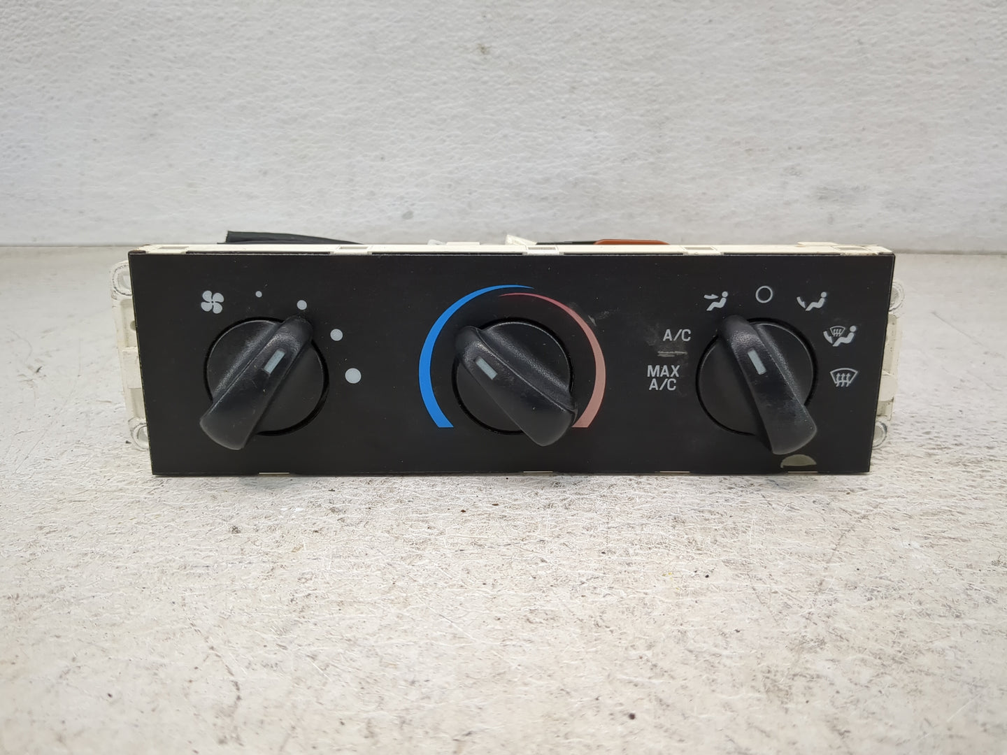 2001-2004 Ford Mustang Climate Control Module Temperature AC/Heater Replacement Fits Fits 2001 2002 2003 2004 OEM Used Auto 