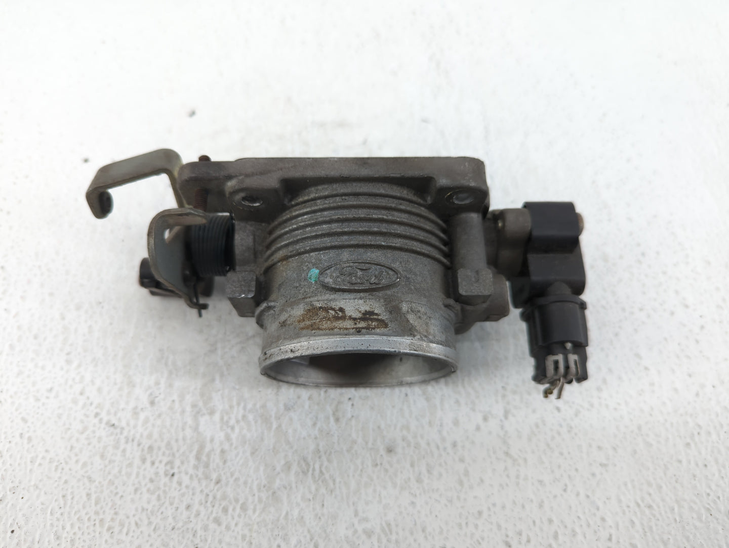 2002-2004 Ford Mustang Throttle Body P/N:2R3U-BA F4SF 9B989 Fits Fits 2002 2003 2004 OEM Used Auto Parts - Oemusedautoparts1