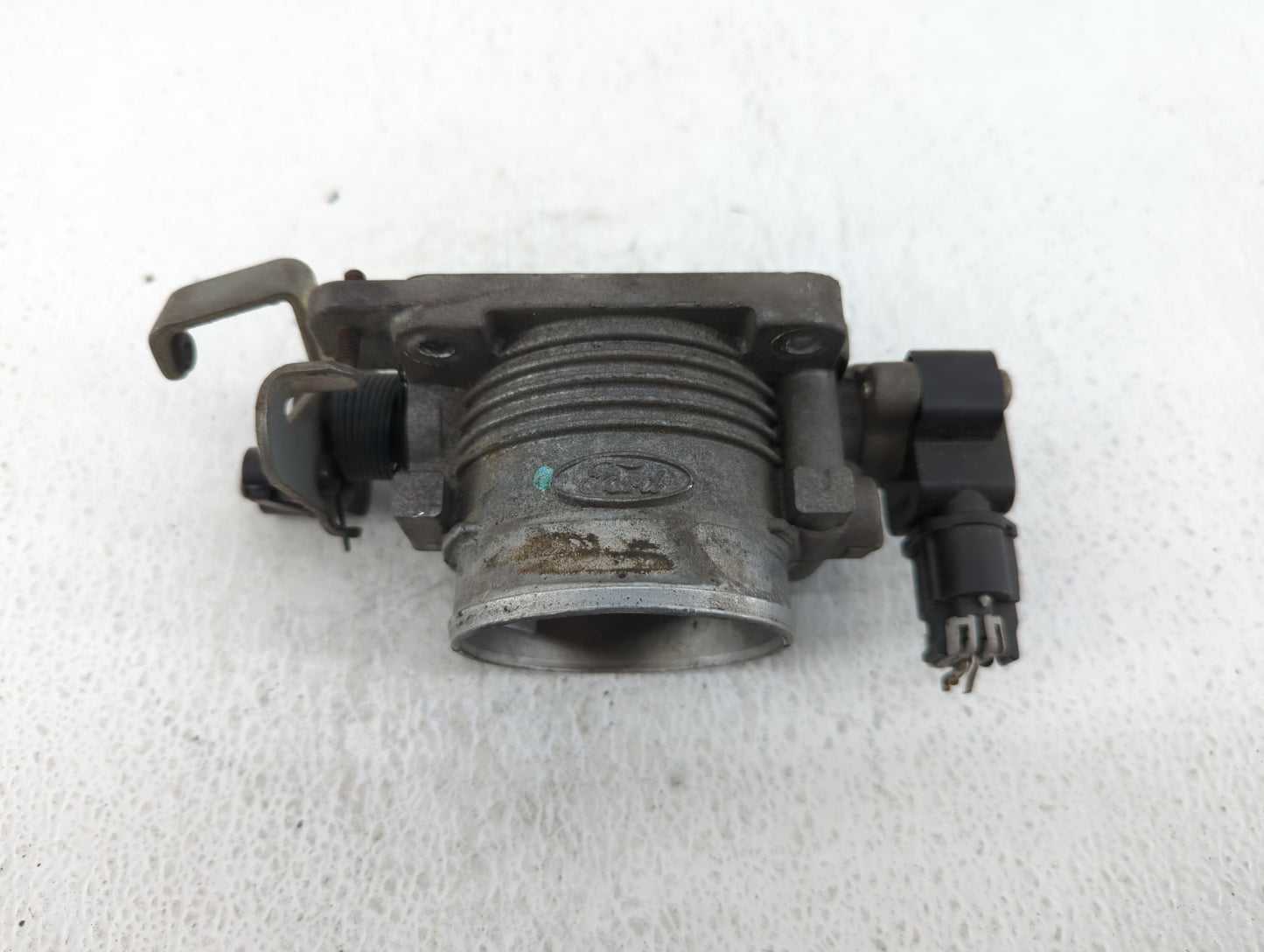 2002-2004 Ford Mustang Throttle Body P/N:2R3U-BA F4SF 9B989 Fits Fits 2002 2003 2004 OEM Used Auto Parts - Oemusedautoparts1