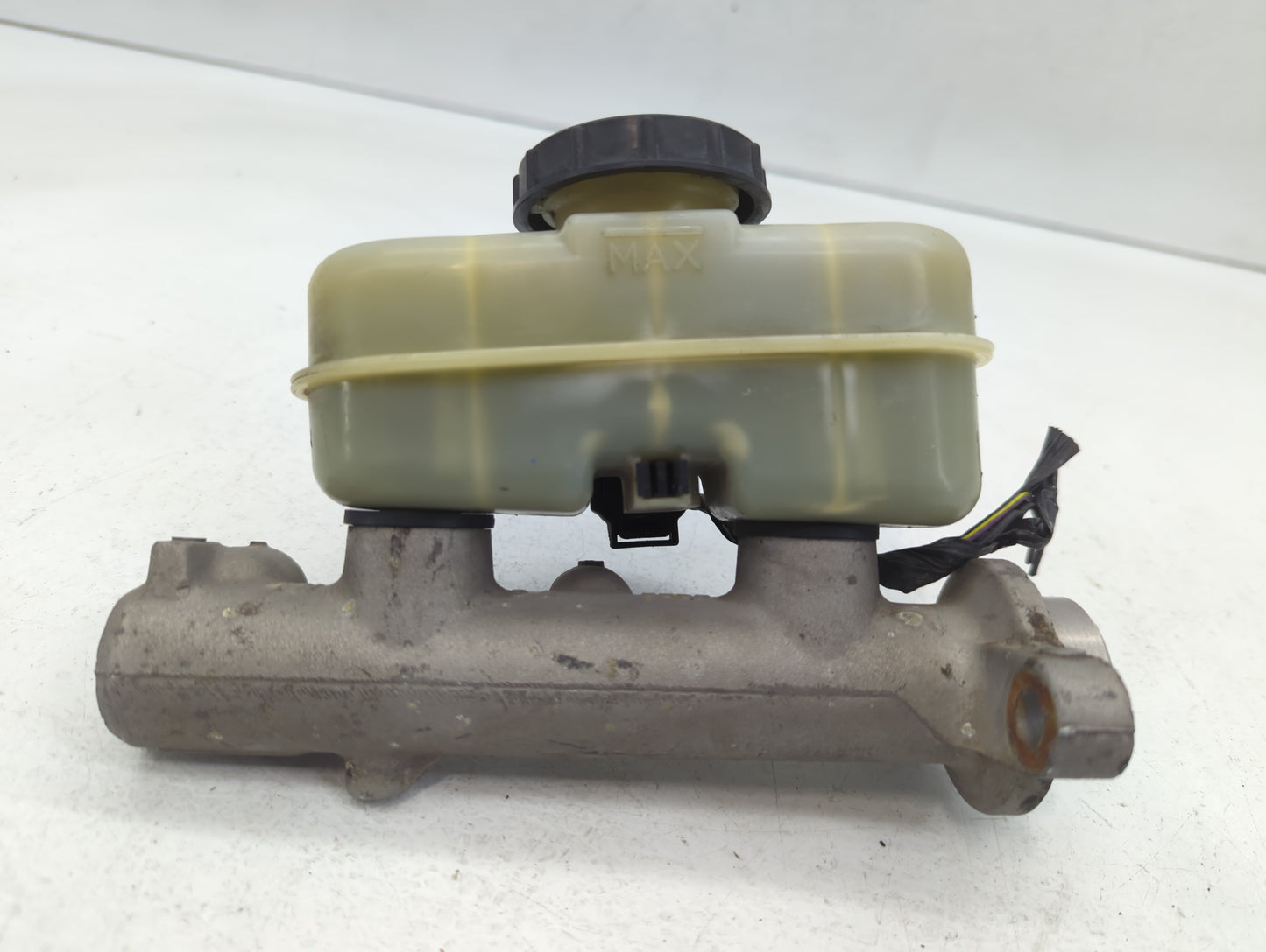 1999-2004 Ford Mustang Brake Master Cylinder - Oemusedautoparts1.com
