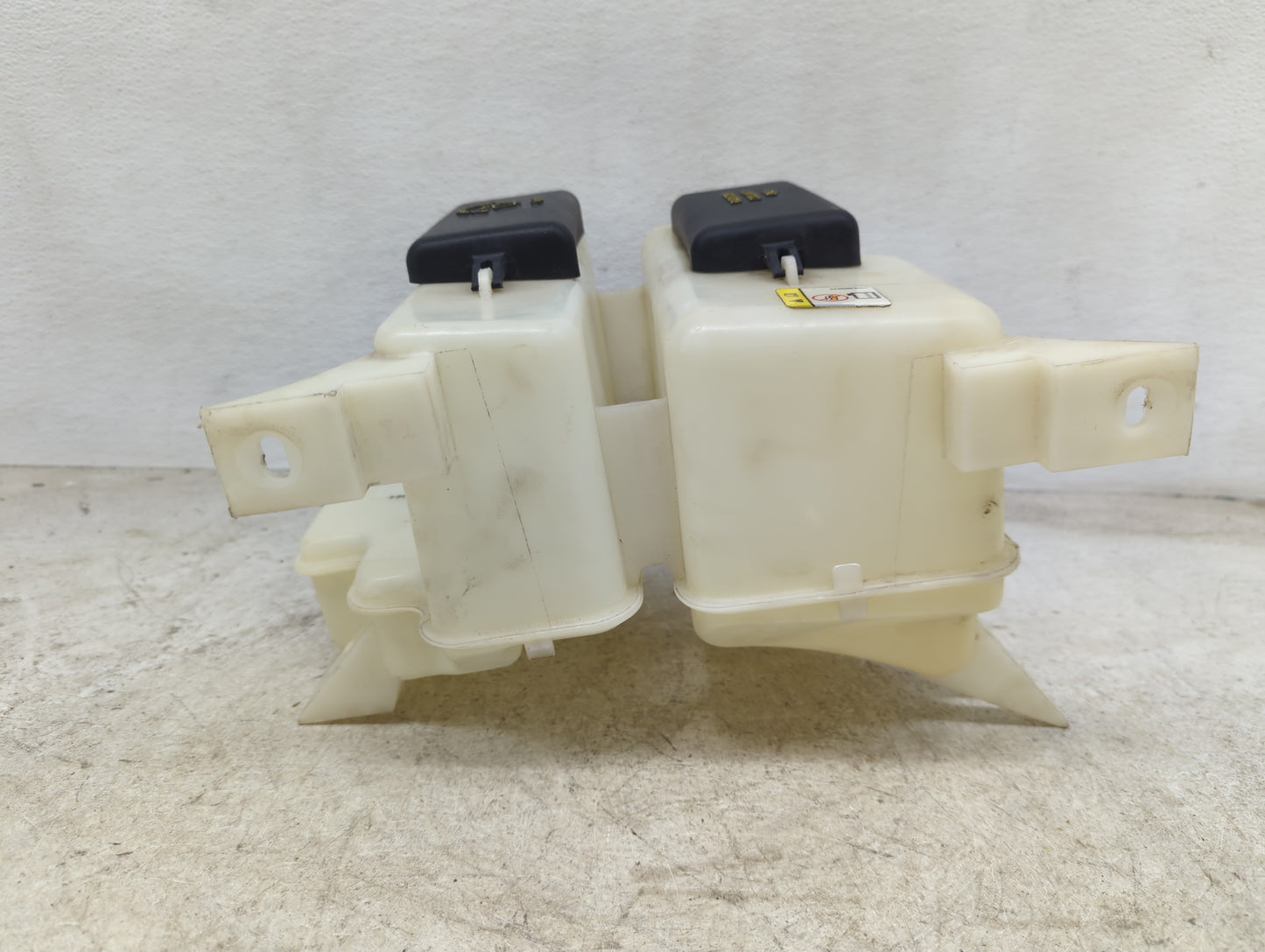 2002-2011 Ford Ranger Windshield Washer Fluid Reservoir Bottle Oem - Oemusedautoparts1.com