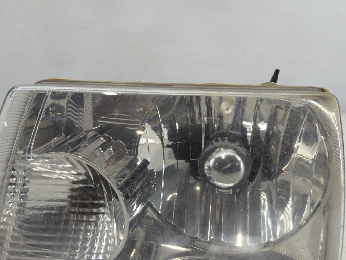 2001-2011 Ford Ranger Driver Left Oem Head Light Headlight Lamp - Oemusedautoparts1.com