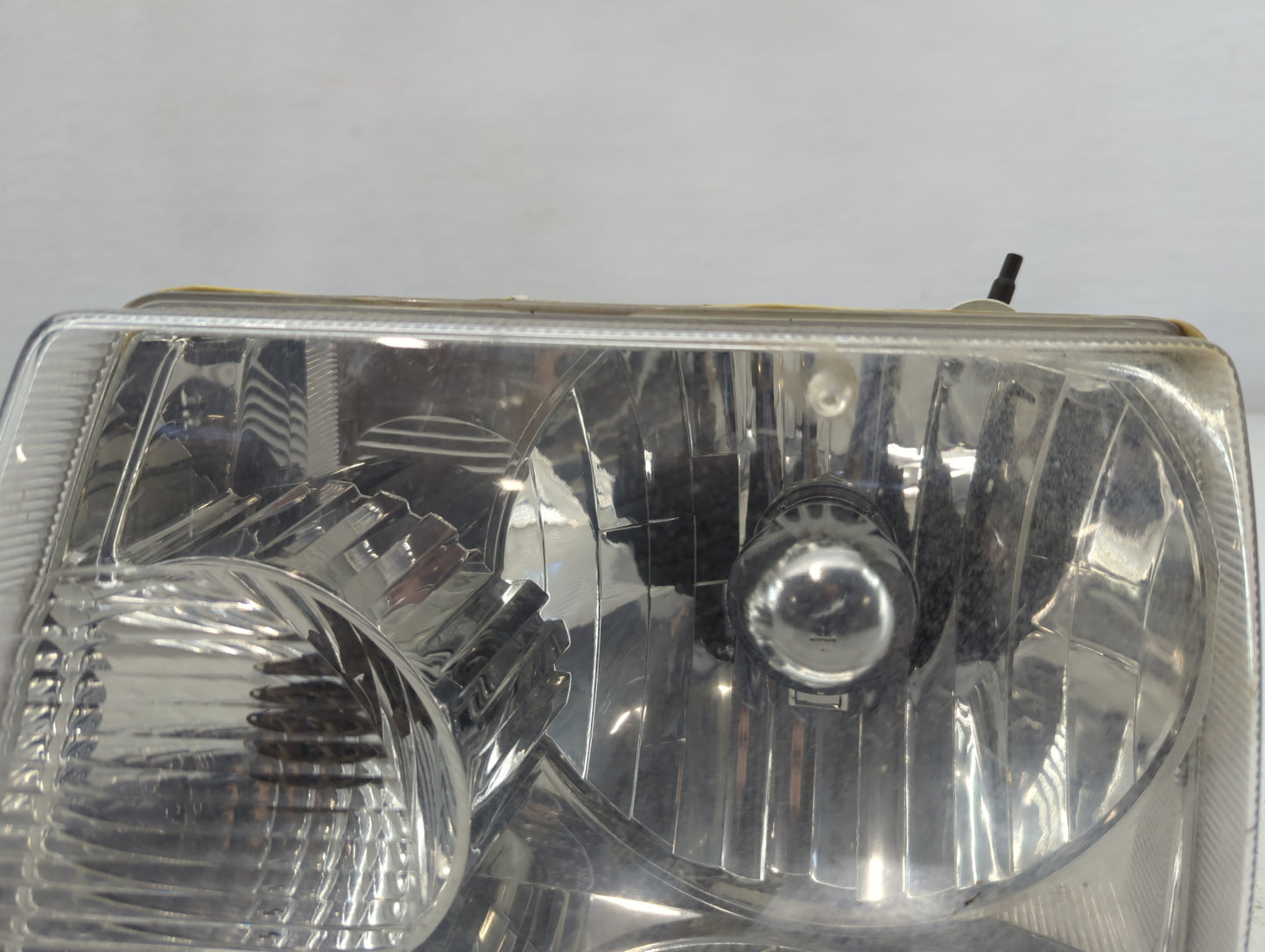 2001-2011 Ford Ranger Driver Left Oem Head Light Headlight Lamp - Oemusedautoparts1.com