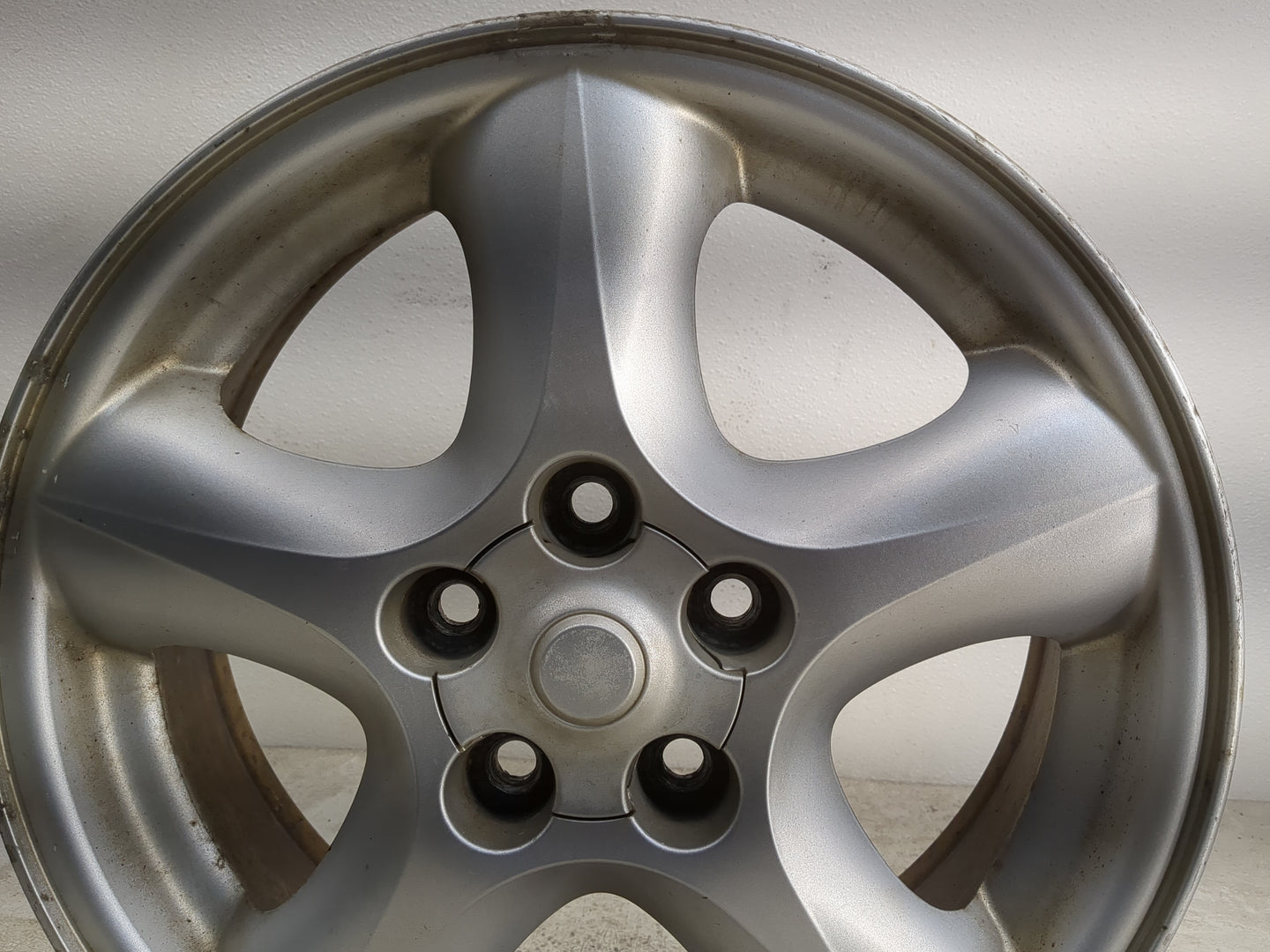 2000-2007 Ford Taurus Oem Wheel Rim - Oemusedautoparts1.com