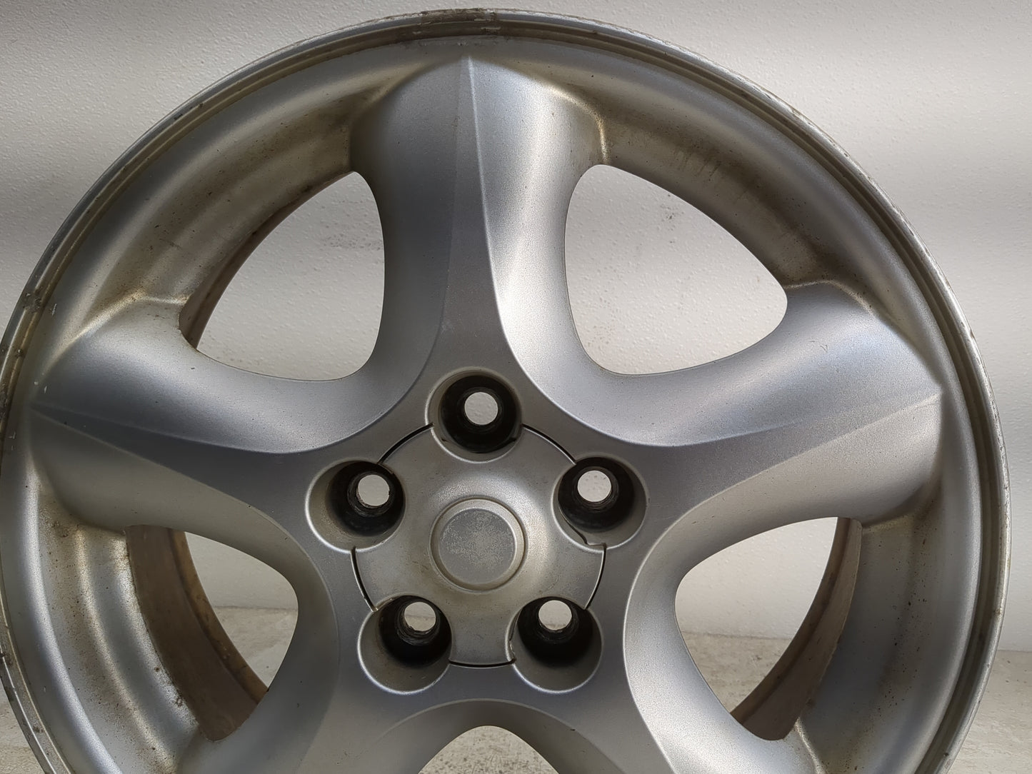 2000-2007 Ford Taurus Oem Wheel Rim - Oemusedautoparts1.com