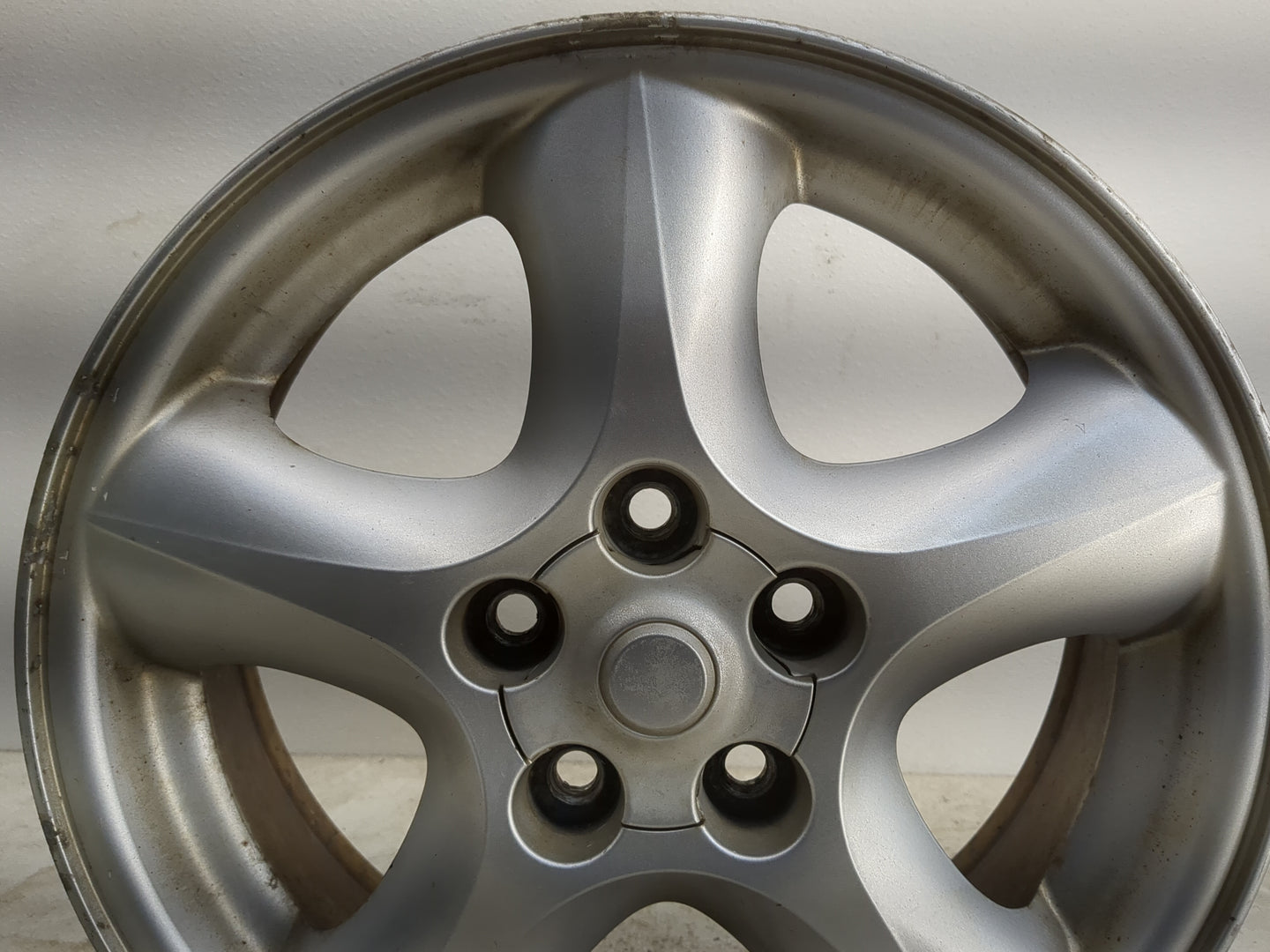 2000-2007 Ford Taurus Oem Wheel Rim - Oemusedautoparts1.com