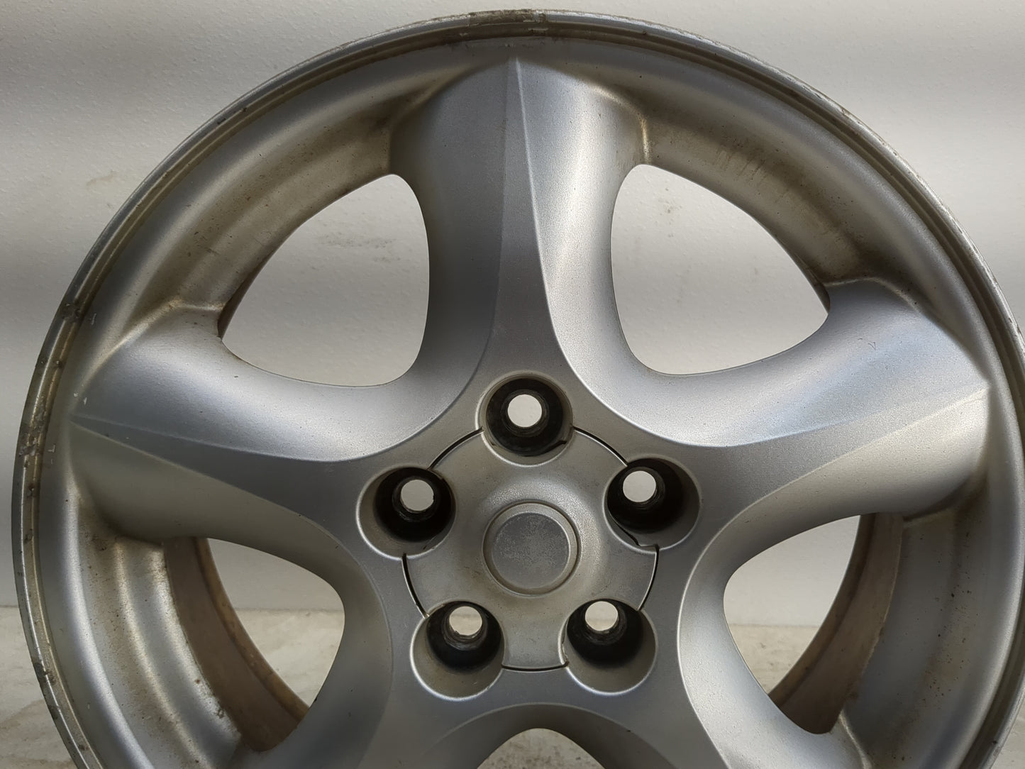 2000-2007 Ford Taurus Oem Wheel Rim - Oemusedautoparts1.com
