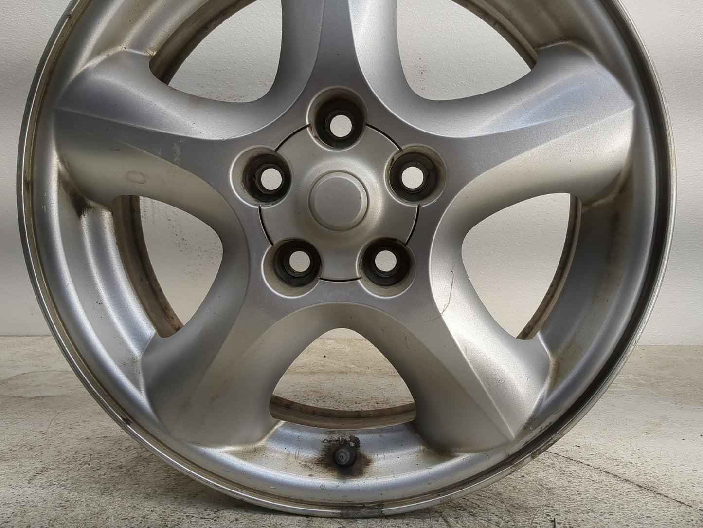 2000-2007 Ford Taurus Oem Wheel Rim - Oemusedautoparts1.com