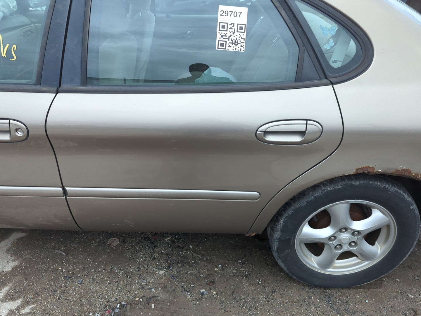 2000-2007 Ford Taurus Driver Rear Door Oem 1304084 - Oemusedautoparts1.com