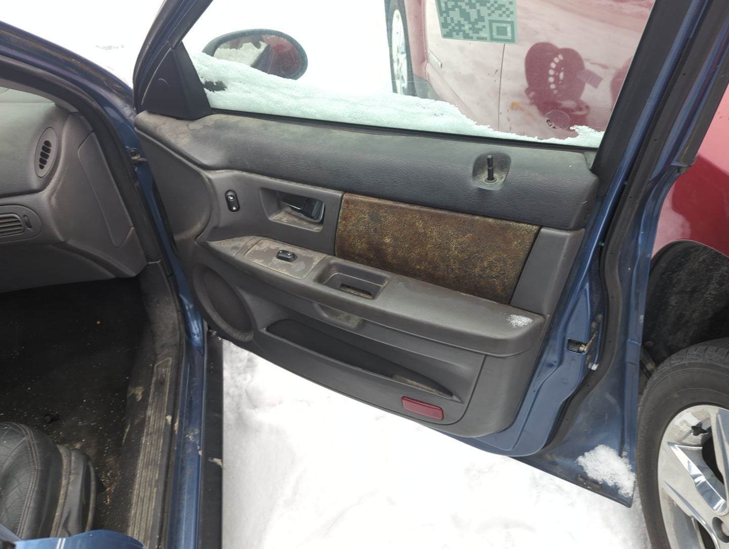 2002 Ford Taurus Front Right Passenger Interior Door Panel Trim 1353431 - Oemusedautoparts1.com