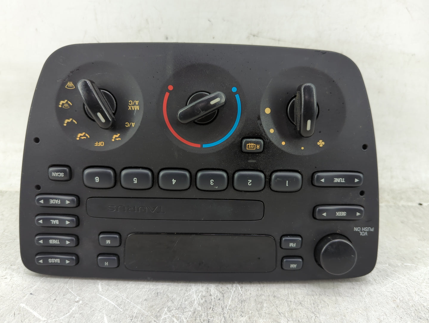 2001-2003 Ford Taurus Radio AM FM Cd Player Receiver Replacement P/N:1F1F-18C858-AC YF1F-18A965-AA Fits Fits 2001 2002 2003 