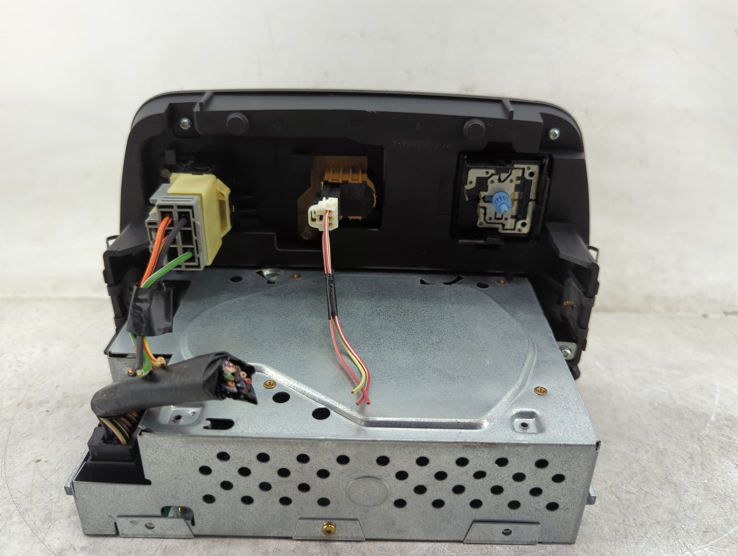2001-2003 Ford Taurus Radio AM FM Cd Player Receiver Replacement P/N:1F1F-18C858-AC YF1F-18A965-AA Fits Fits 2001 2002 2003 