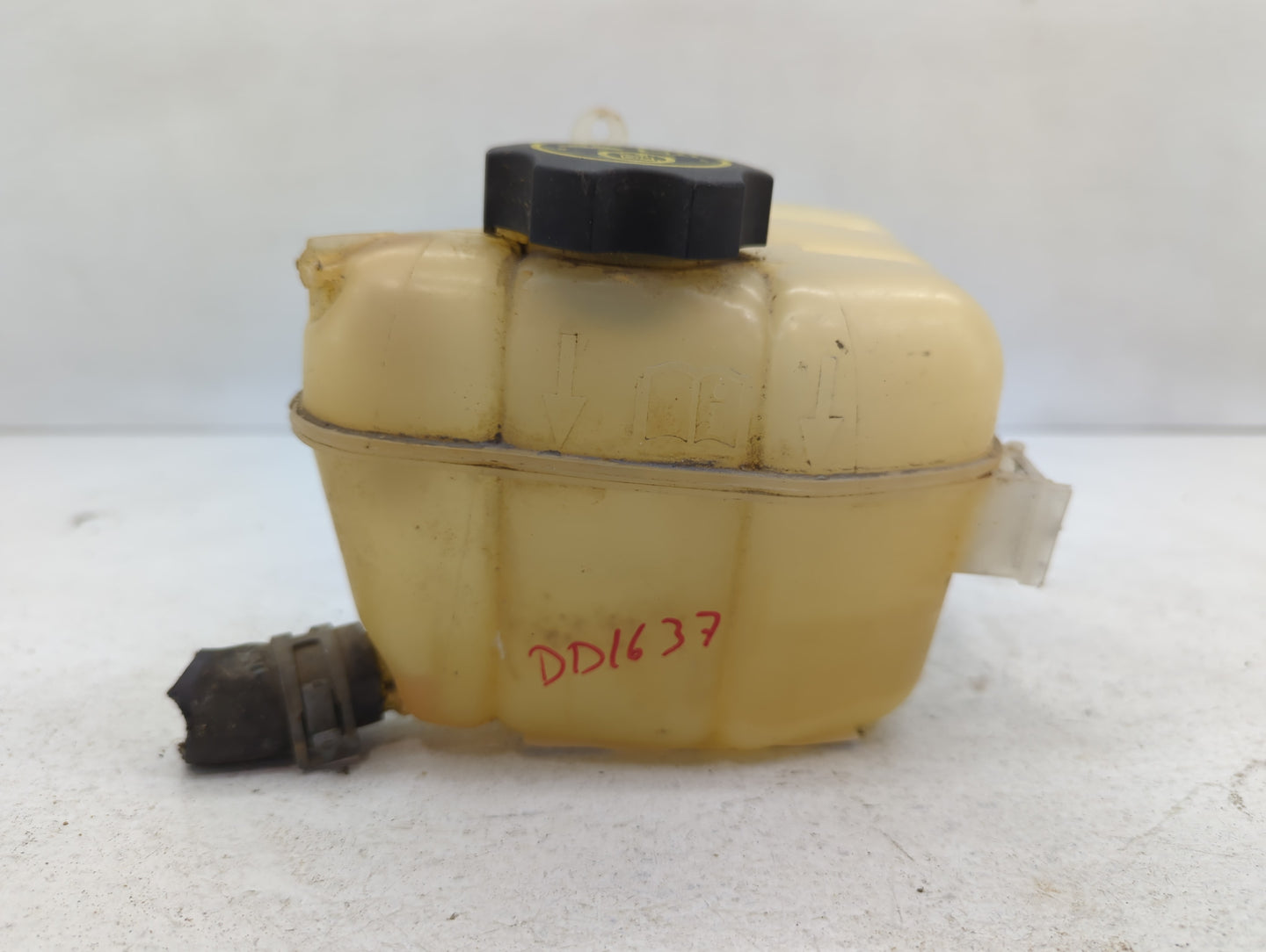 2000-2007 Ford Taurus Radiator Coolant Overflow Expansion Tank Bottle - Oemusedautoparts1.com
