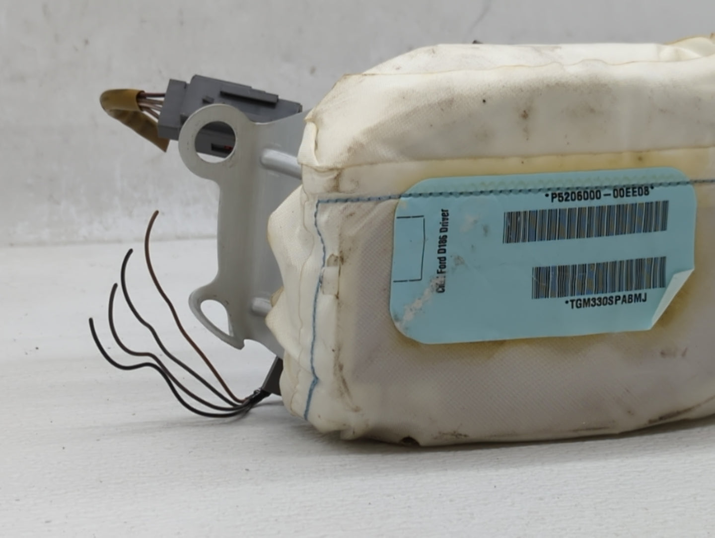 2002-2003 Ford Taurus Air Bag Driver Left Steering Wheel Mounted P/N:FNF N1E 3K DGC P52206000-00EE08 Fits Fits 2002 2003 OEM