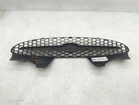 2000-2003 Ford Taurus Front Grille Bumper Not Included - Oemusedautoparts1.com