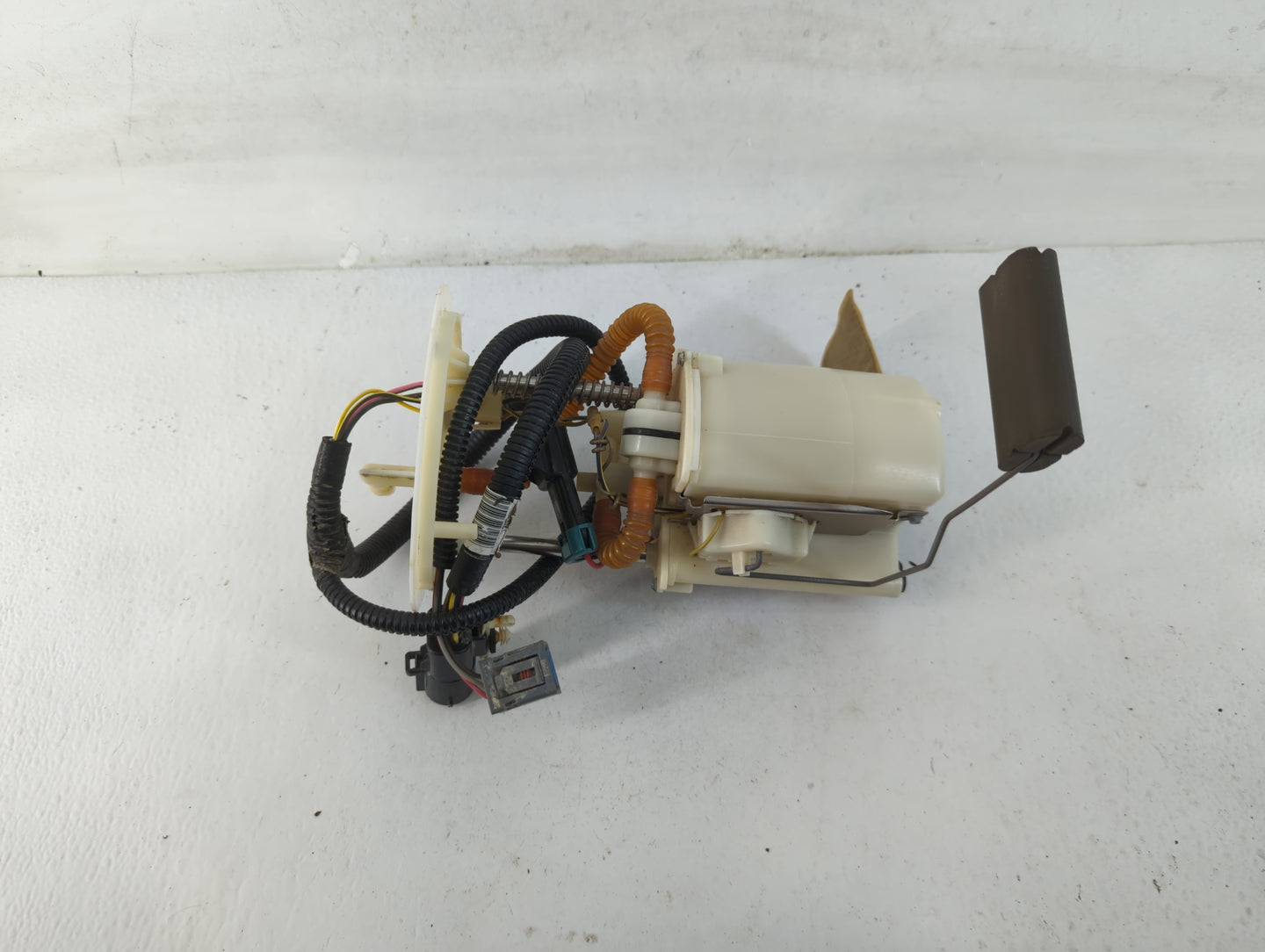 2002-2003 Ford Taurus Electrical Gas Fuel Pump Assembly - Oemusedautoparts1.com