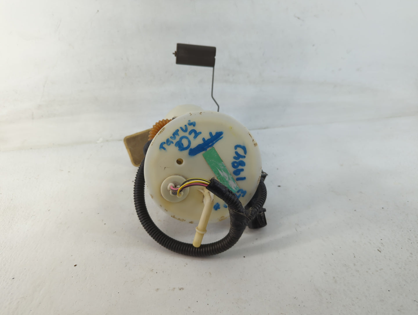 2002-2003 Ford Taurus Electrical Gas Fuel Pump Assembly - Oemusedautoparts1.com