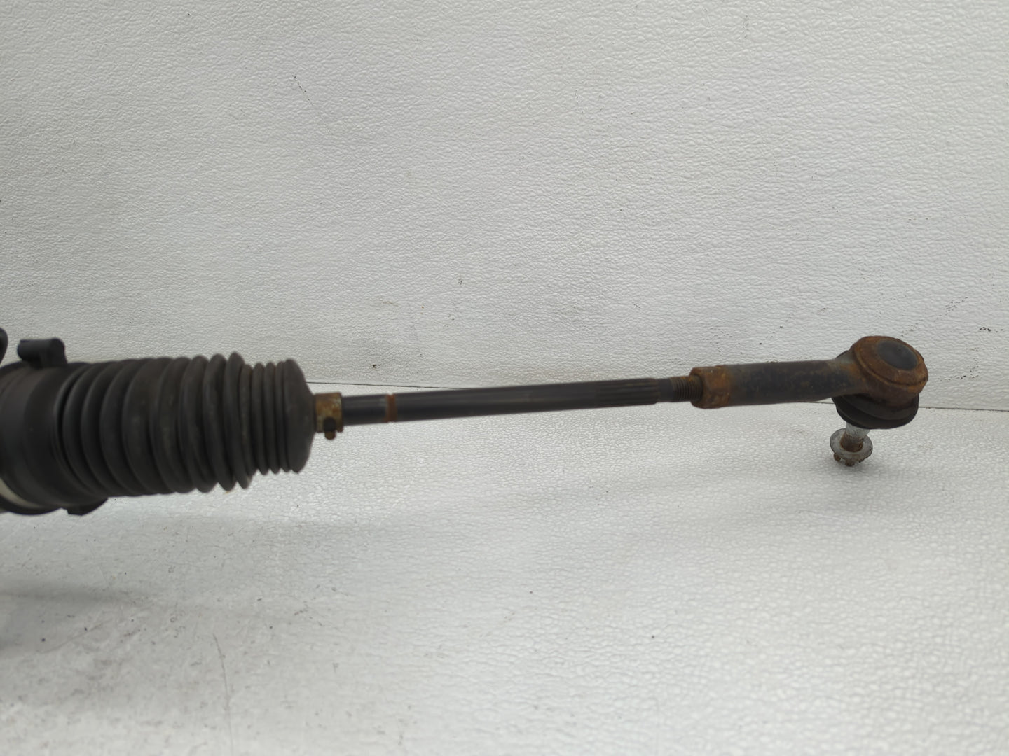 2000-2002 Ford Taurus Rack and Pinion Steering Gear P/N:RF-F8DC-3550-AA Fits Fits 2000 2001 2002 OEM Used Auto Parts - Oemus