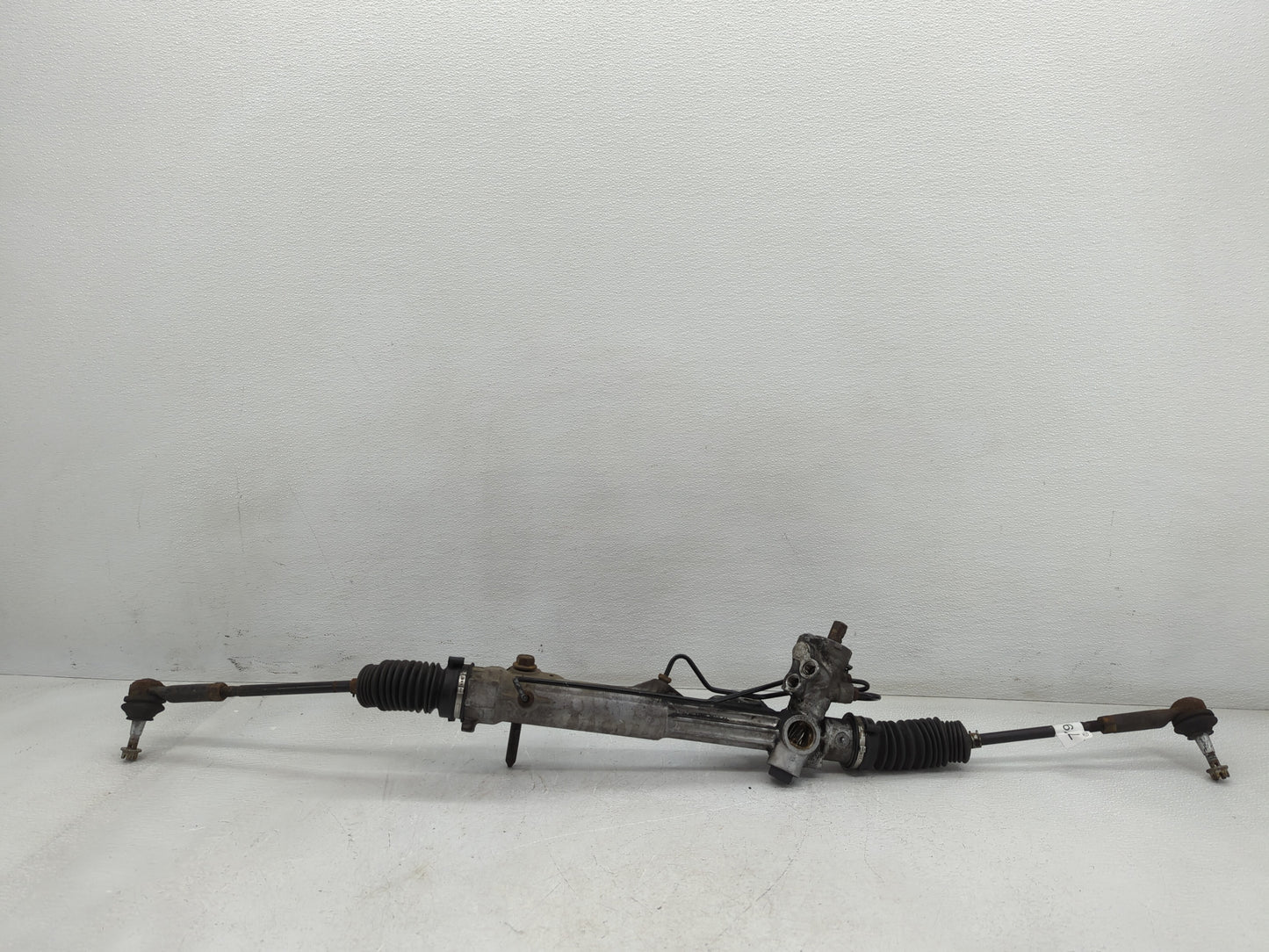 2000-2002 Ford Taurus Rack and Pinion Steering Gear P/N:RF-F8DC-3550-AA Fits Fits 2000 2001 2002 OEM Used Auto Parts - Oemus