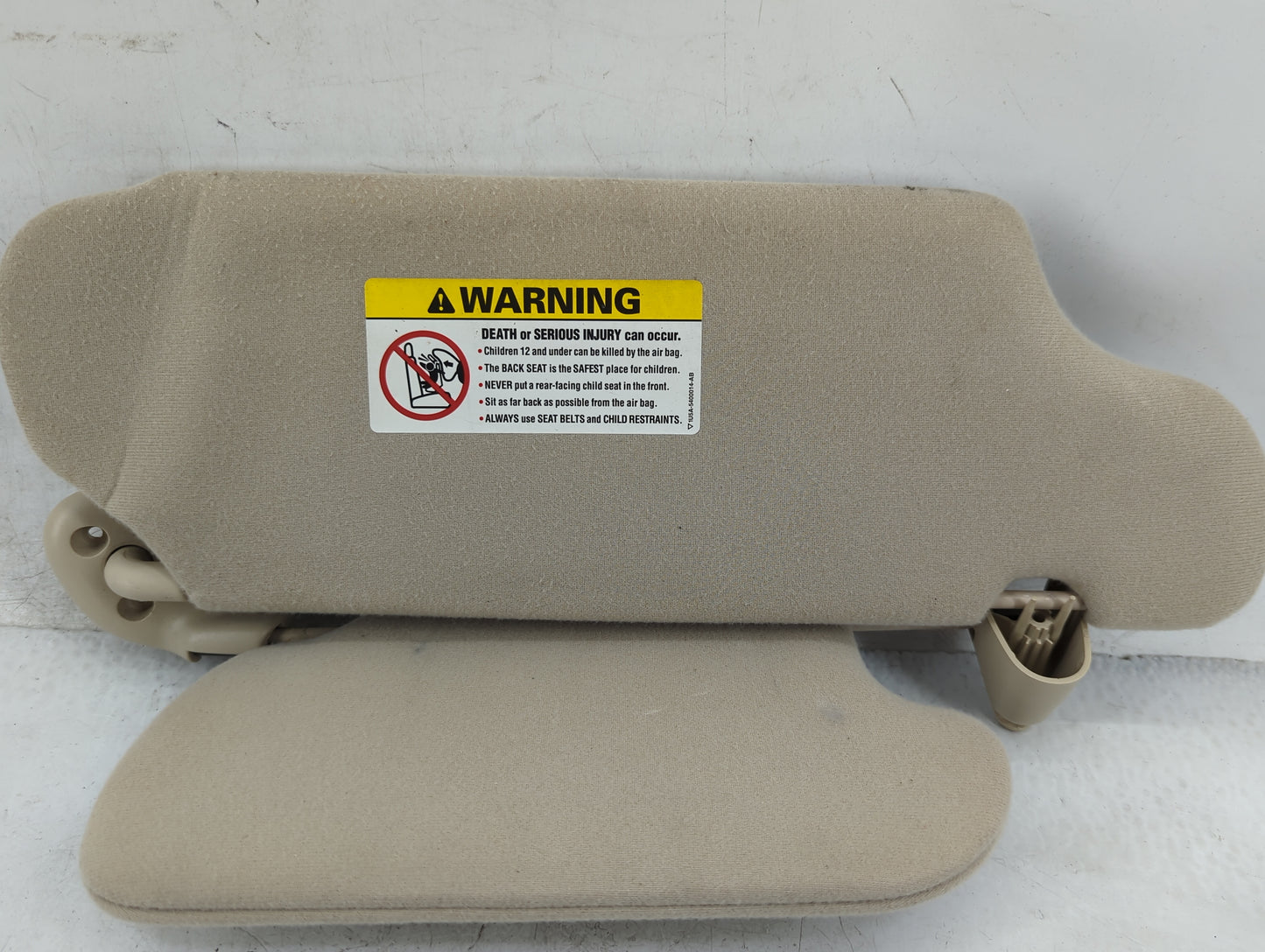 2000-2003 Ford Taurus Sun Visor Shade Replacement Driver Left Mirror Fits Fits 2000 2001 2002 2003 OEM Used Auto Parts - Oem