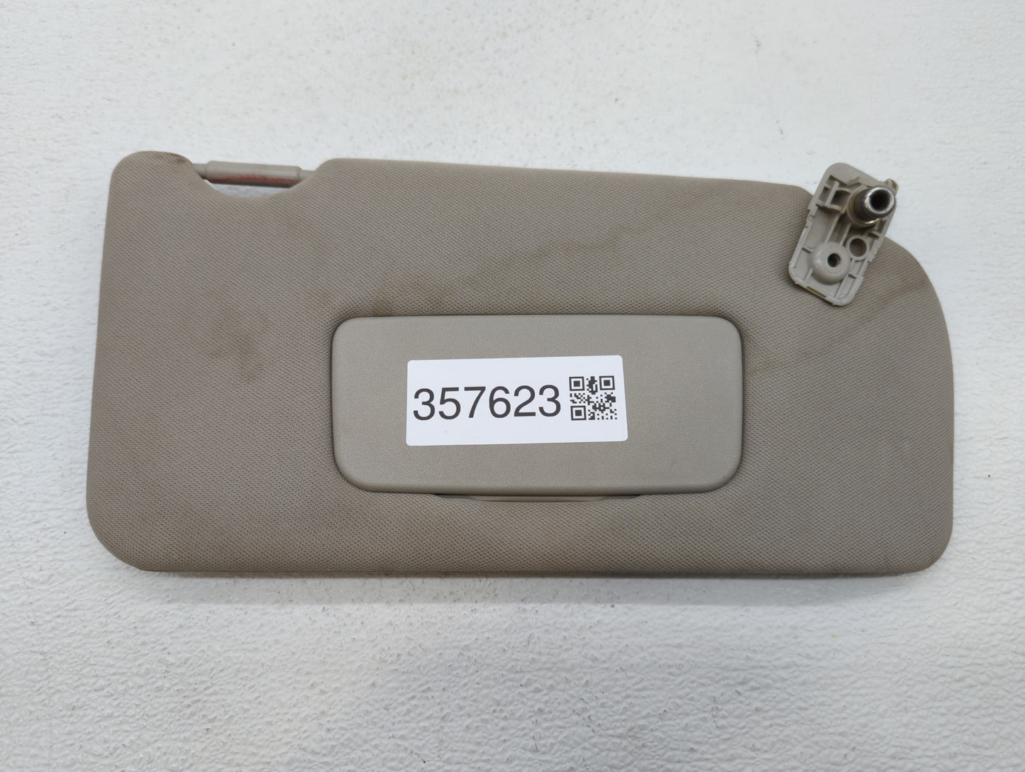 2002 Ford Taurus Sun Visor Shade Replacement Passenger Right Mirror Fits Fits 2001 2003 OEM Used Auto Parts - Oemusedautopar
