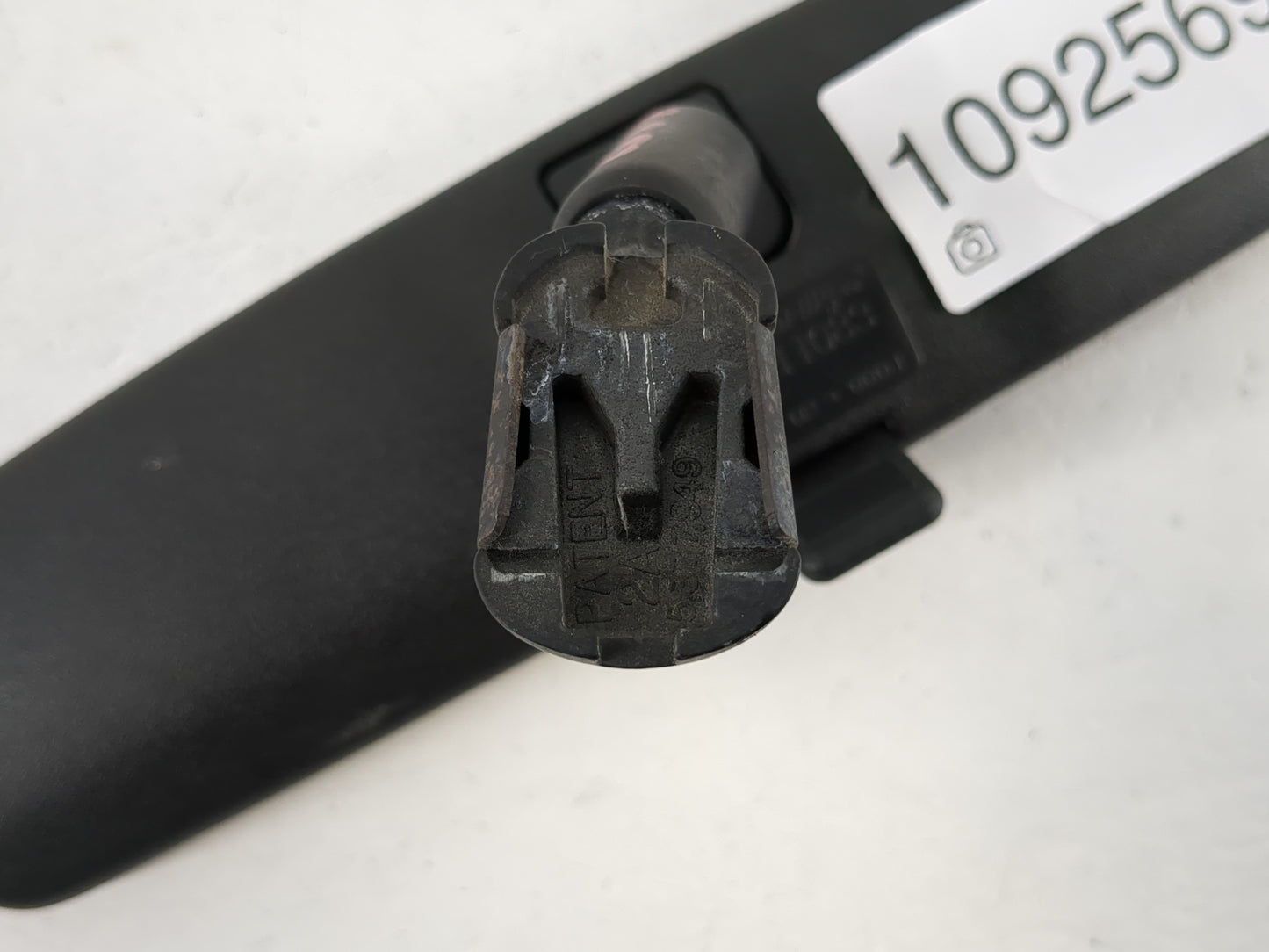 2002 Ford Windstar Interior Rear View Mirror Replacement OEM P/N:E8011083 Fits OEM Used Auto Parts - Oemusedautoparts1.com