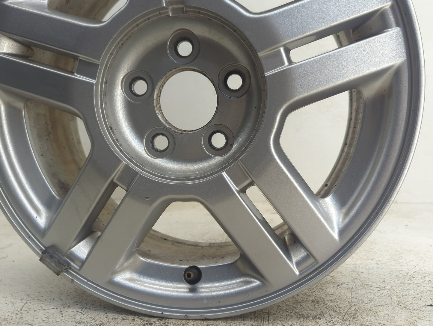 2001-2003 Ford Windstar Oem Wheel Rim - Oemusedautoparts1.com